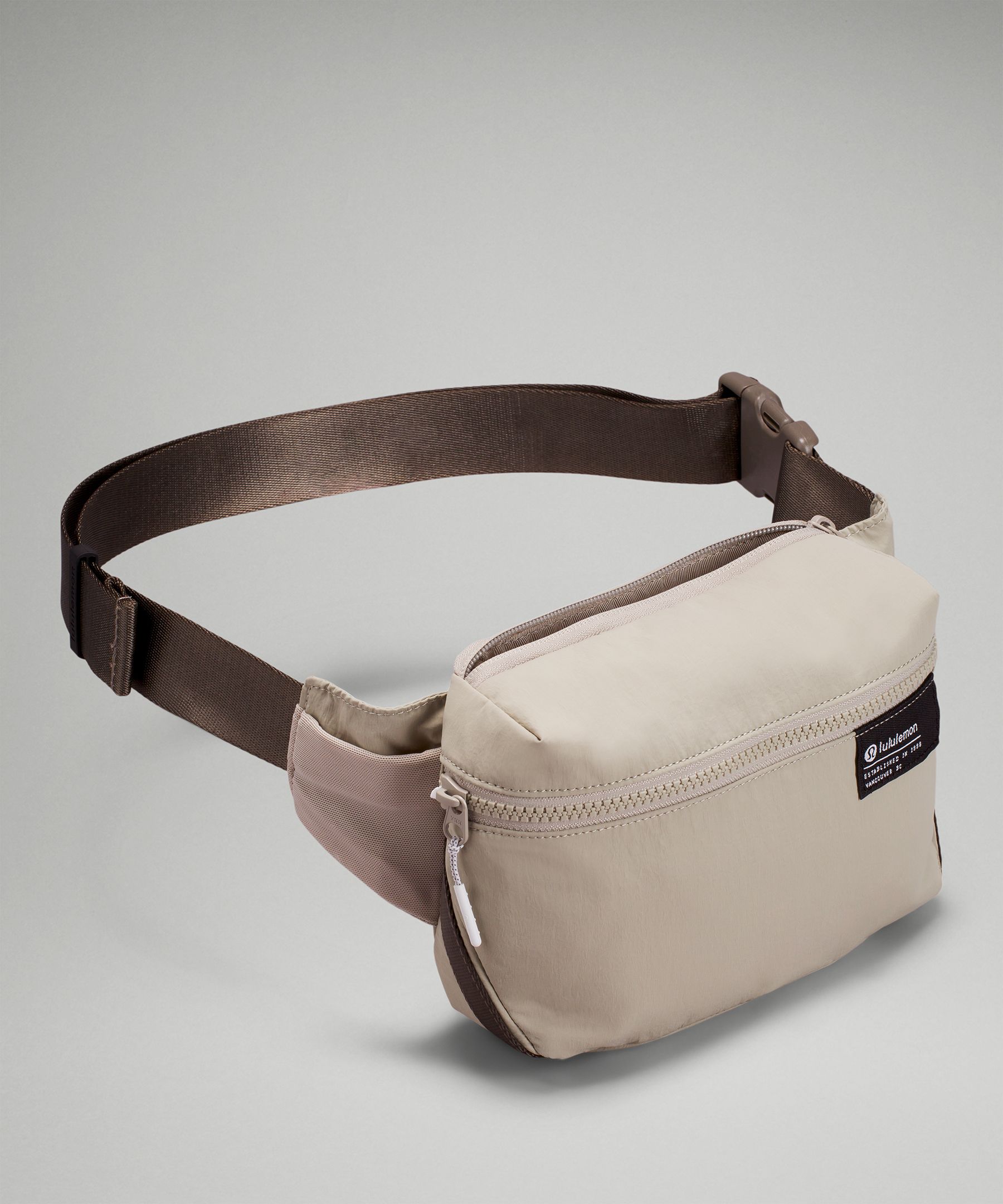 Clean Lines Belt Bag | Lululemon NZ