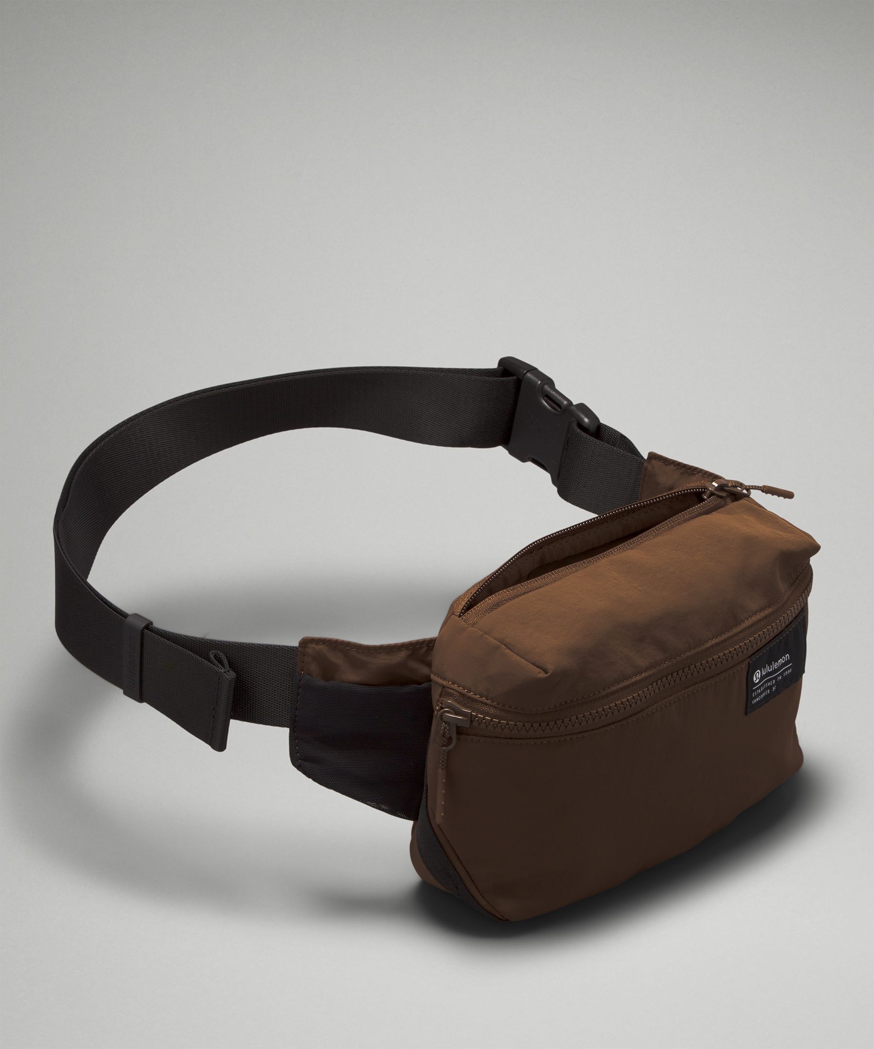 Lululemon clean lines belt bag 2L plandetransformacion.unirioja.es