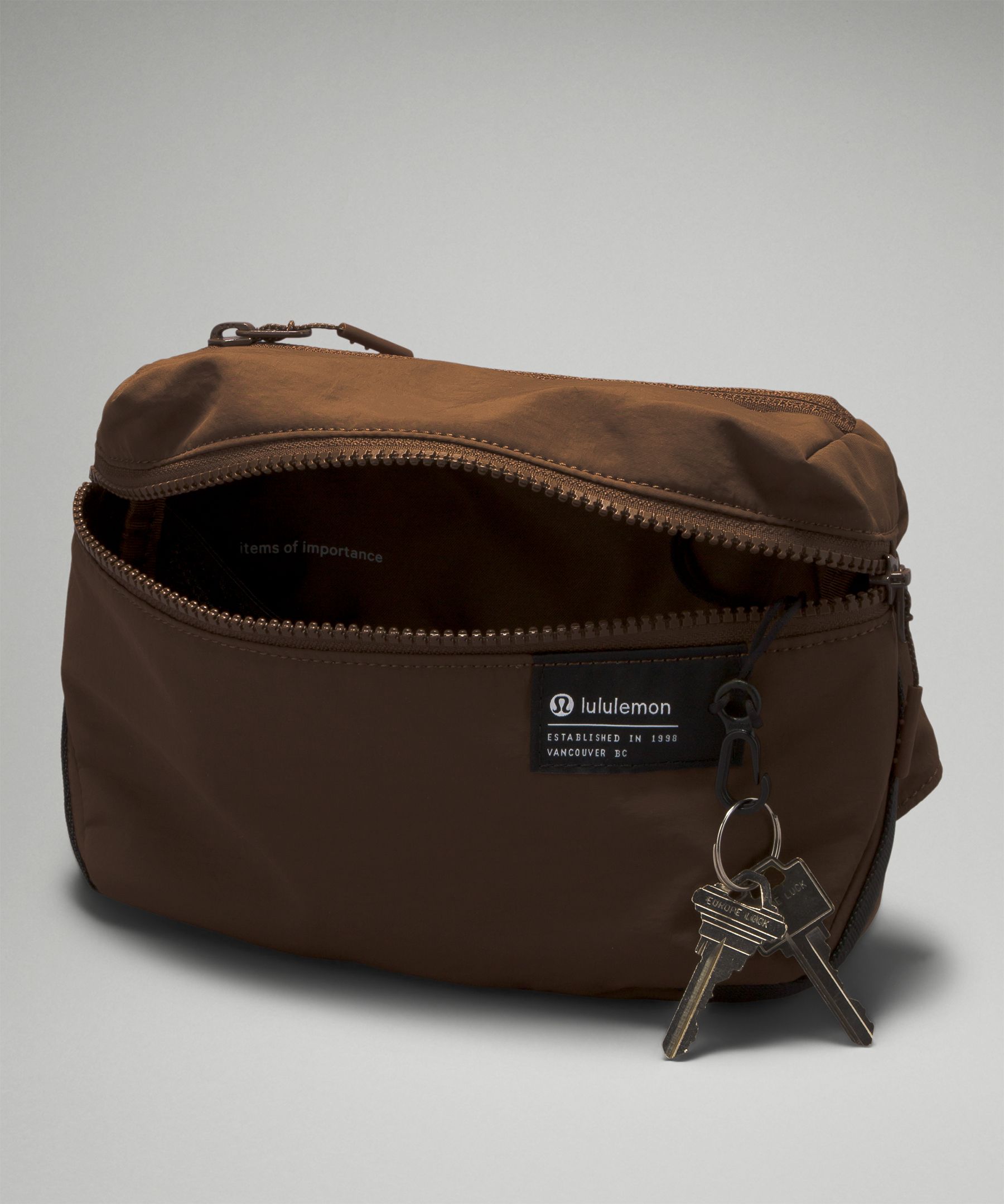 Lululemon Clean Lines Belt Bag plandetransformacion.unirioja.es