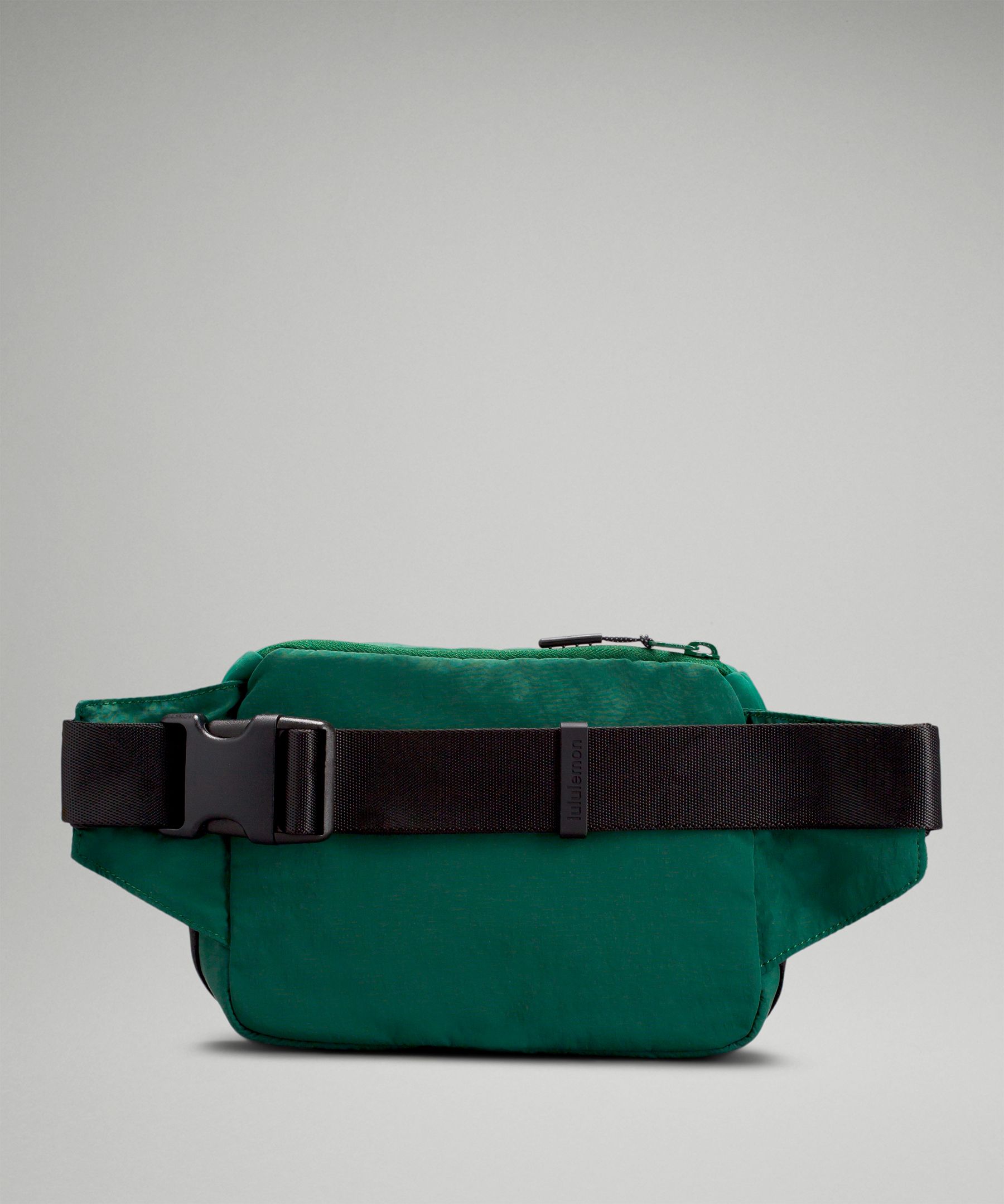 Clean Lines Belt Bag | Lululemon FR