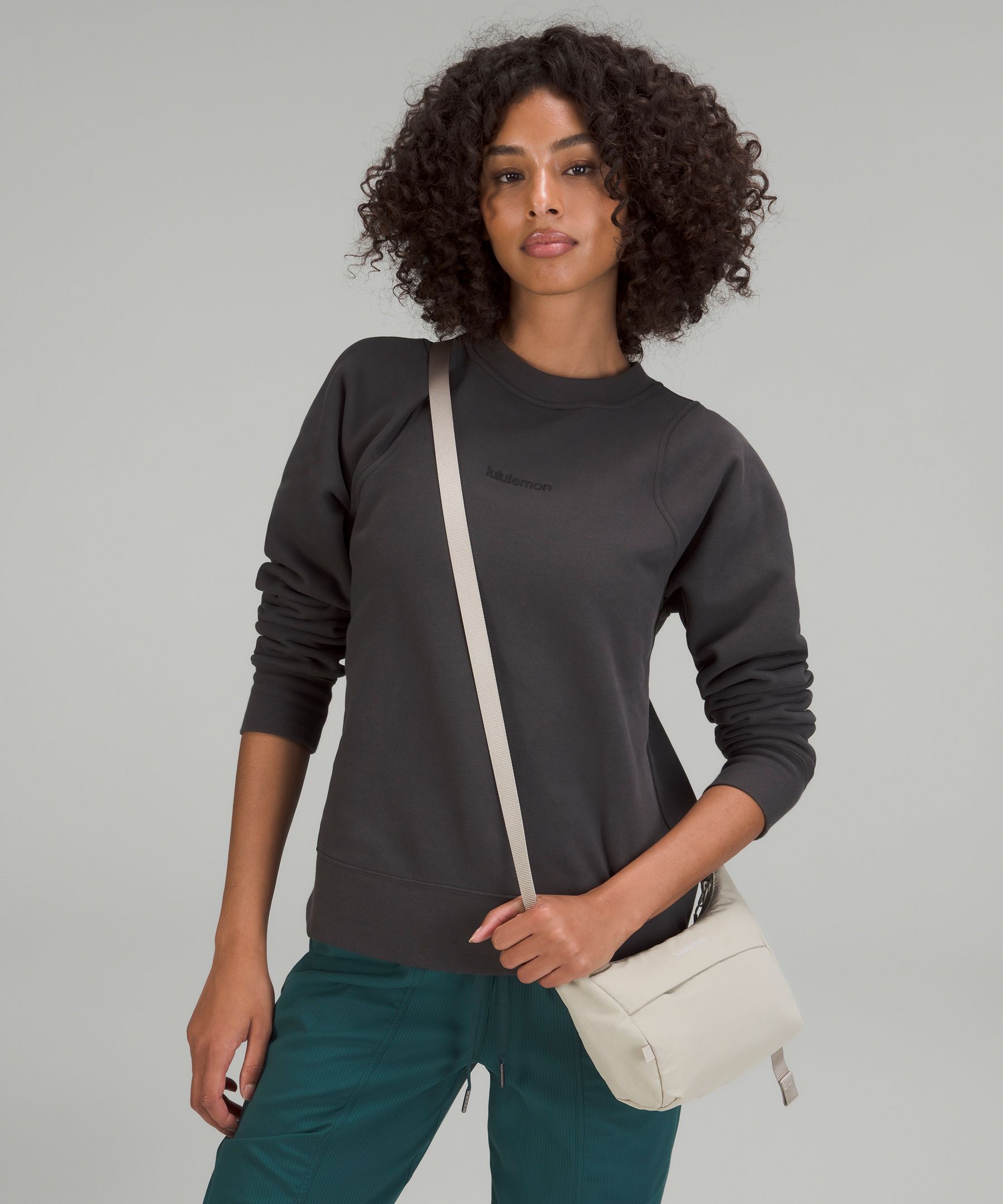 Lululemon + Sling Crossbody Bag 2L