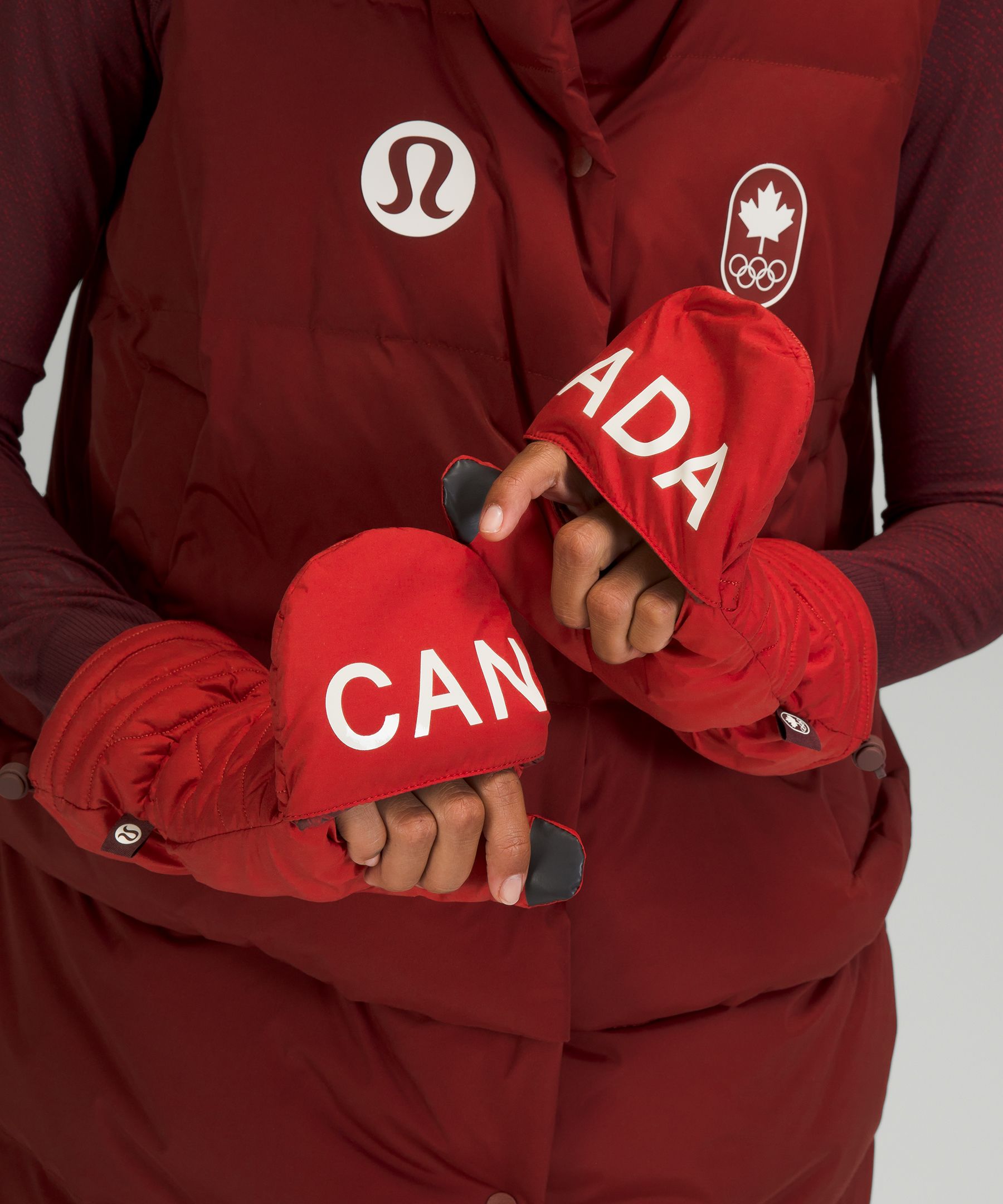 Lululemon Team Canada Quilted Mittens on String *COC Logo. 1
