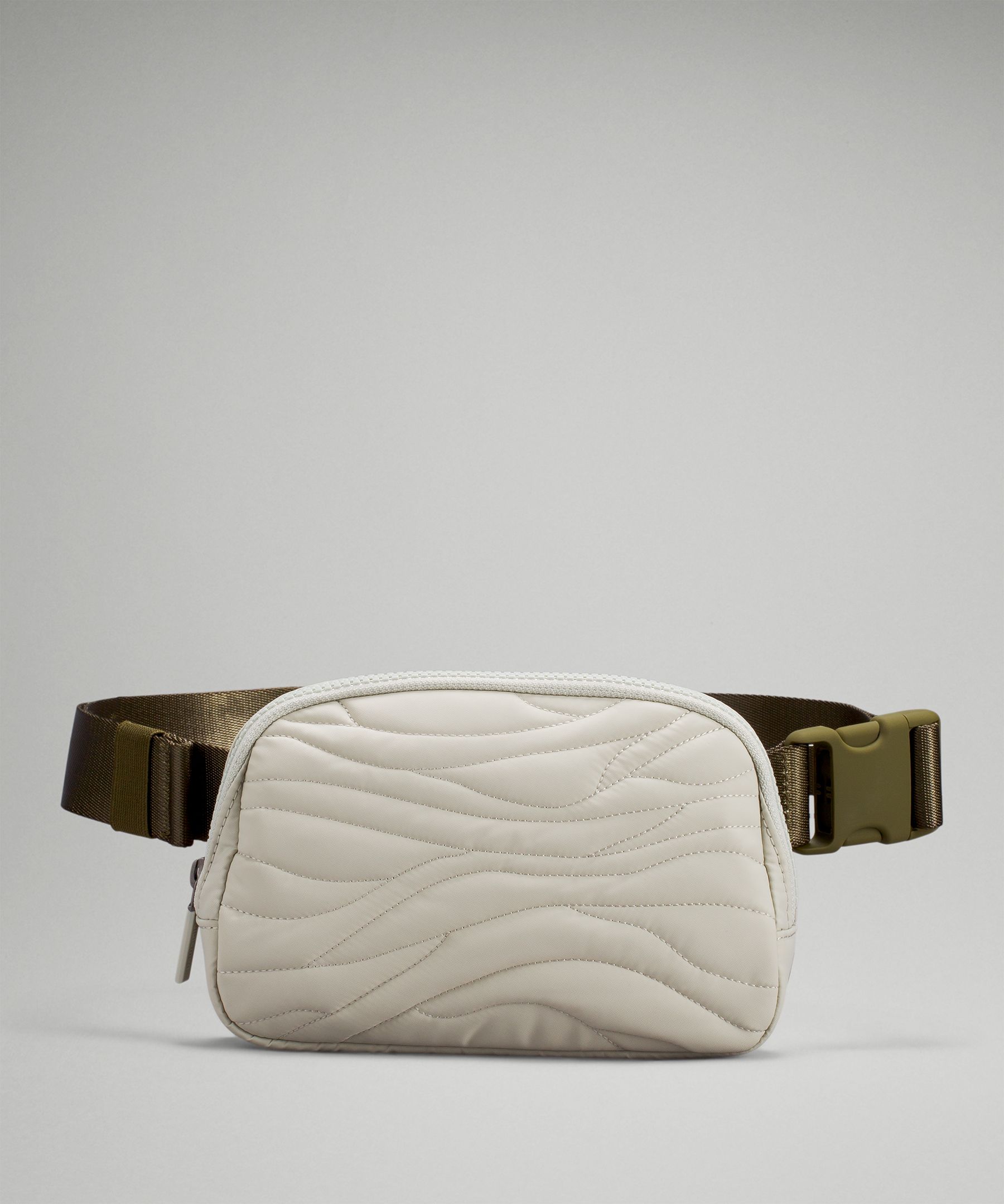 canada lululemon bag Lululemon Team Canada Everywhere Belt Bag BNWT