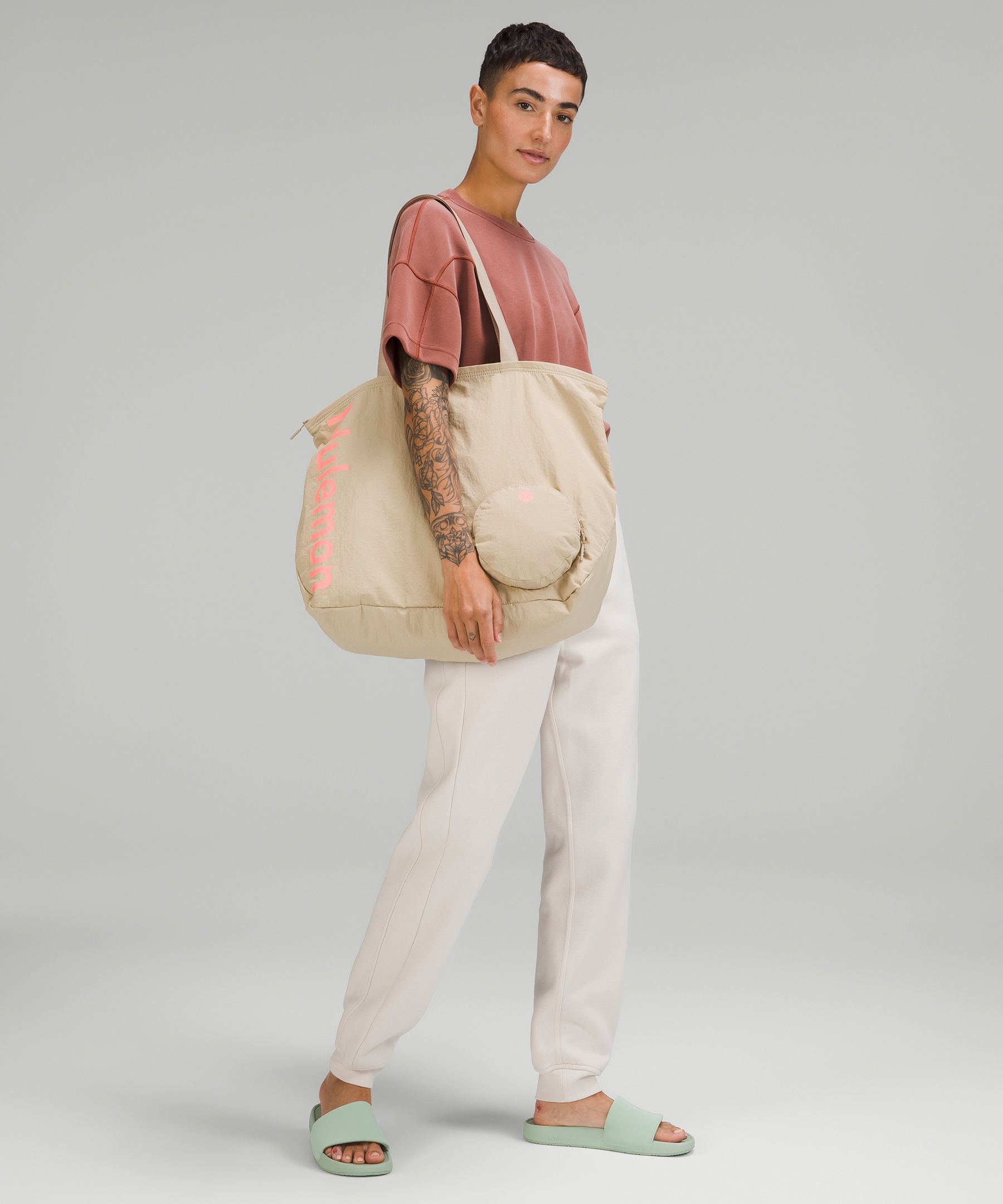 Packable tote 2024 bag with zipper