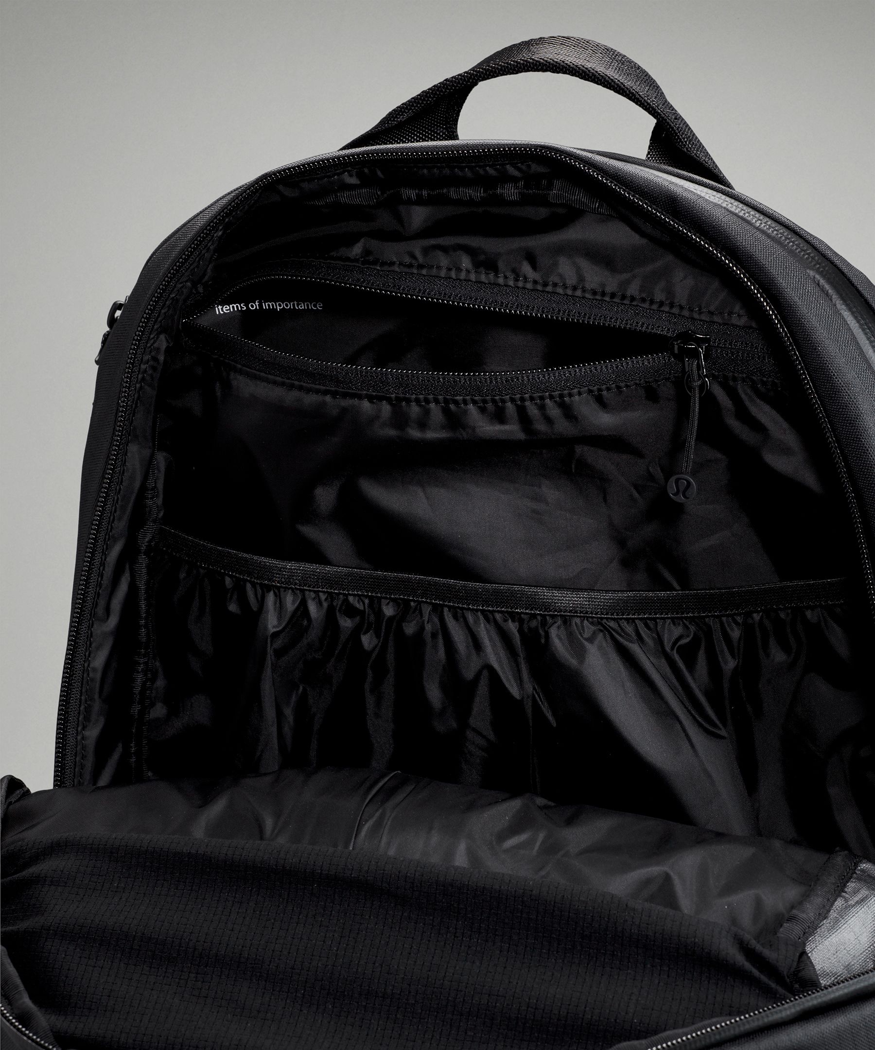 LiftOS Hiking Backpack 25L | Lululemon UK