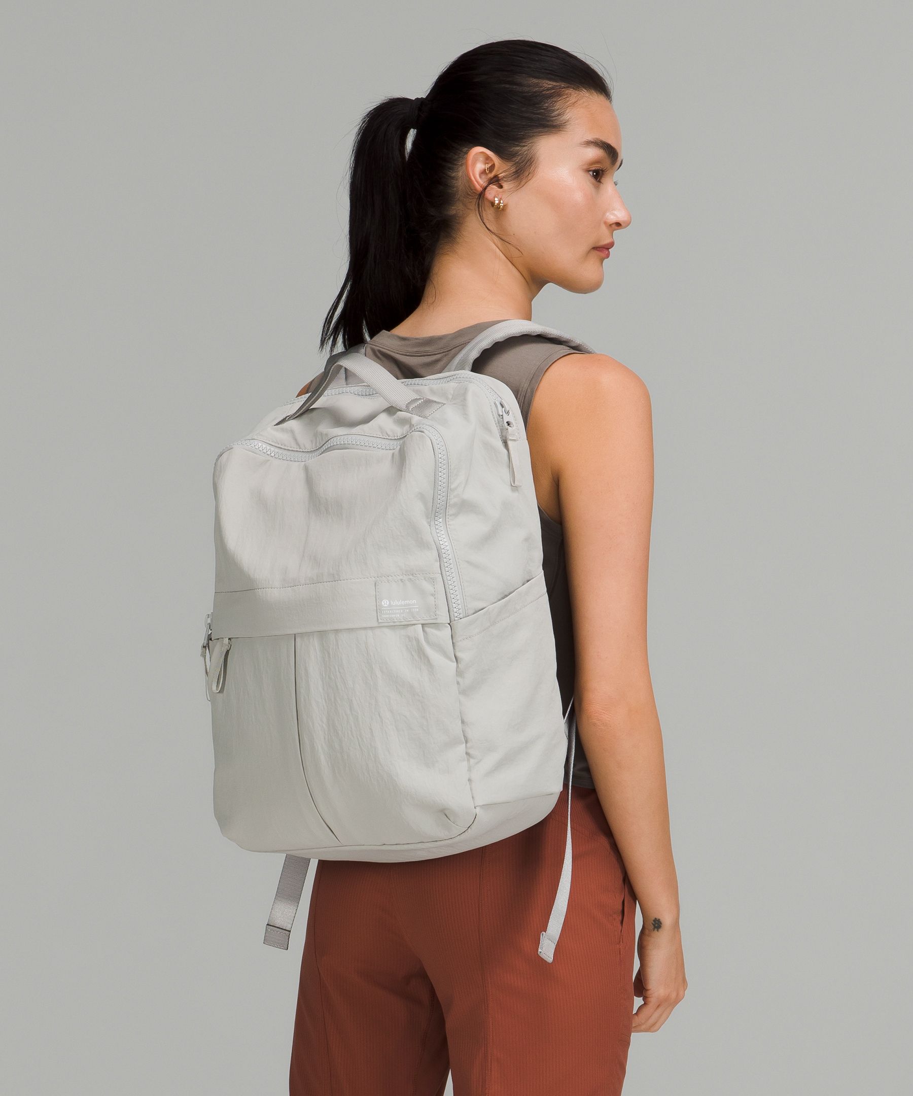 Lululemon: Everyday Backpack 2.0 23L - バッグ