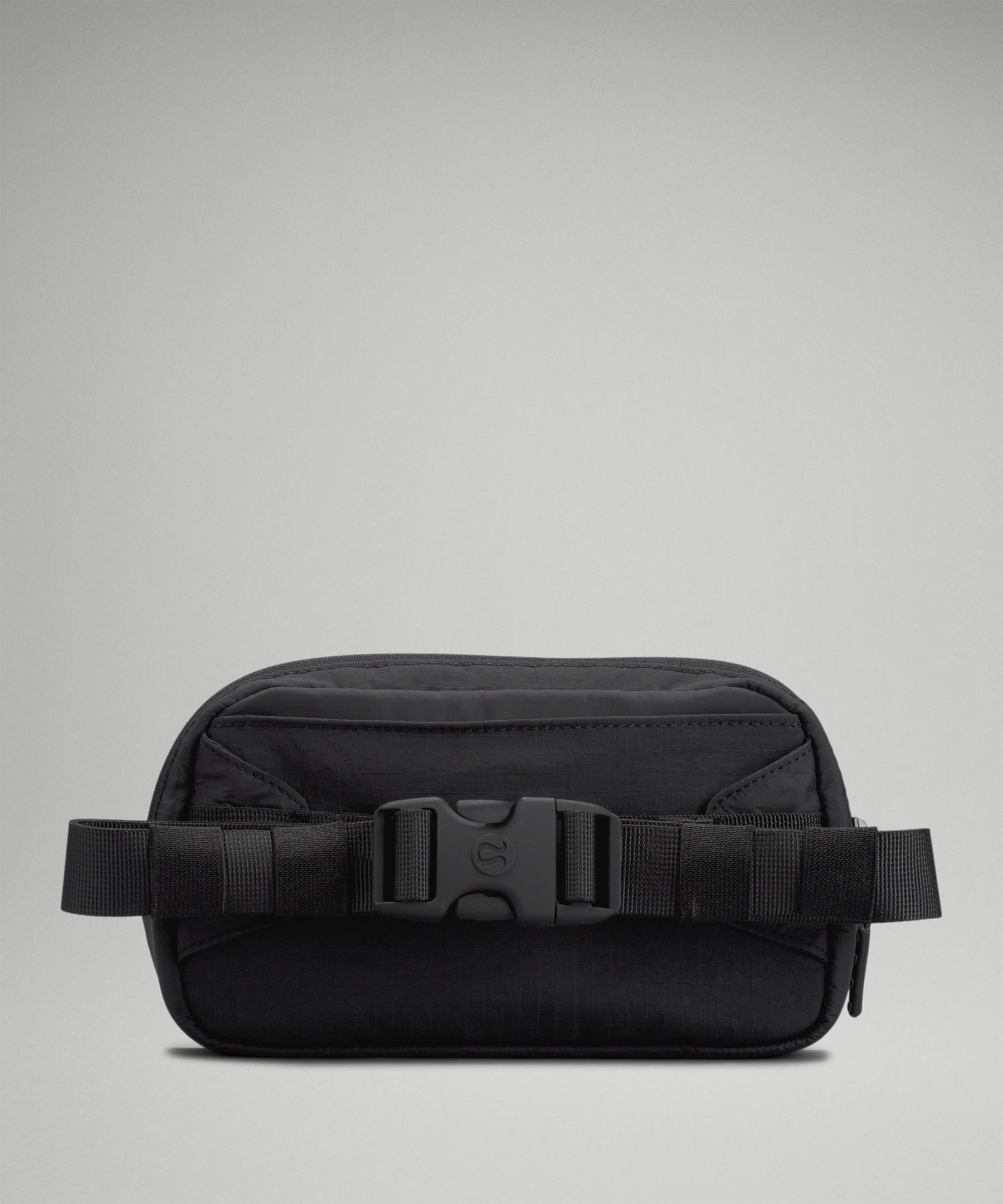 Lululemon small fanny pack hotsell