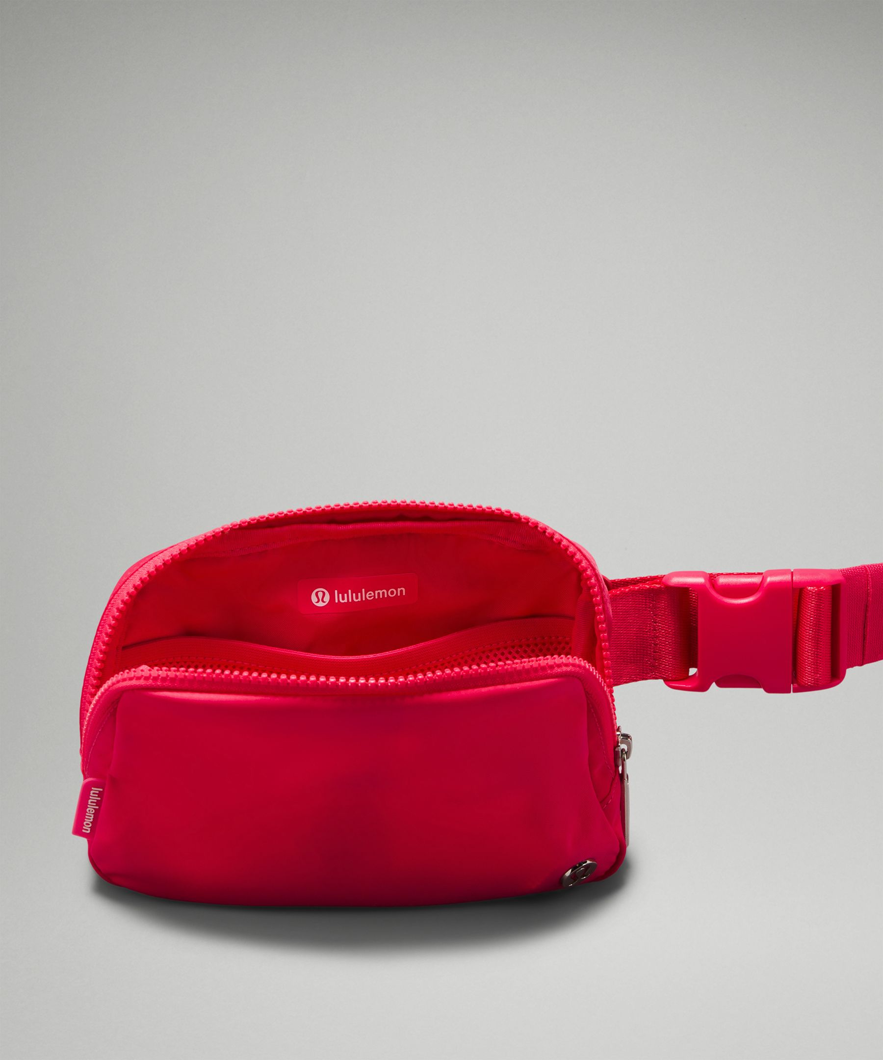 belt bag red