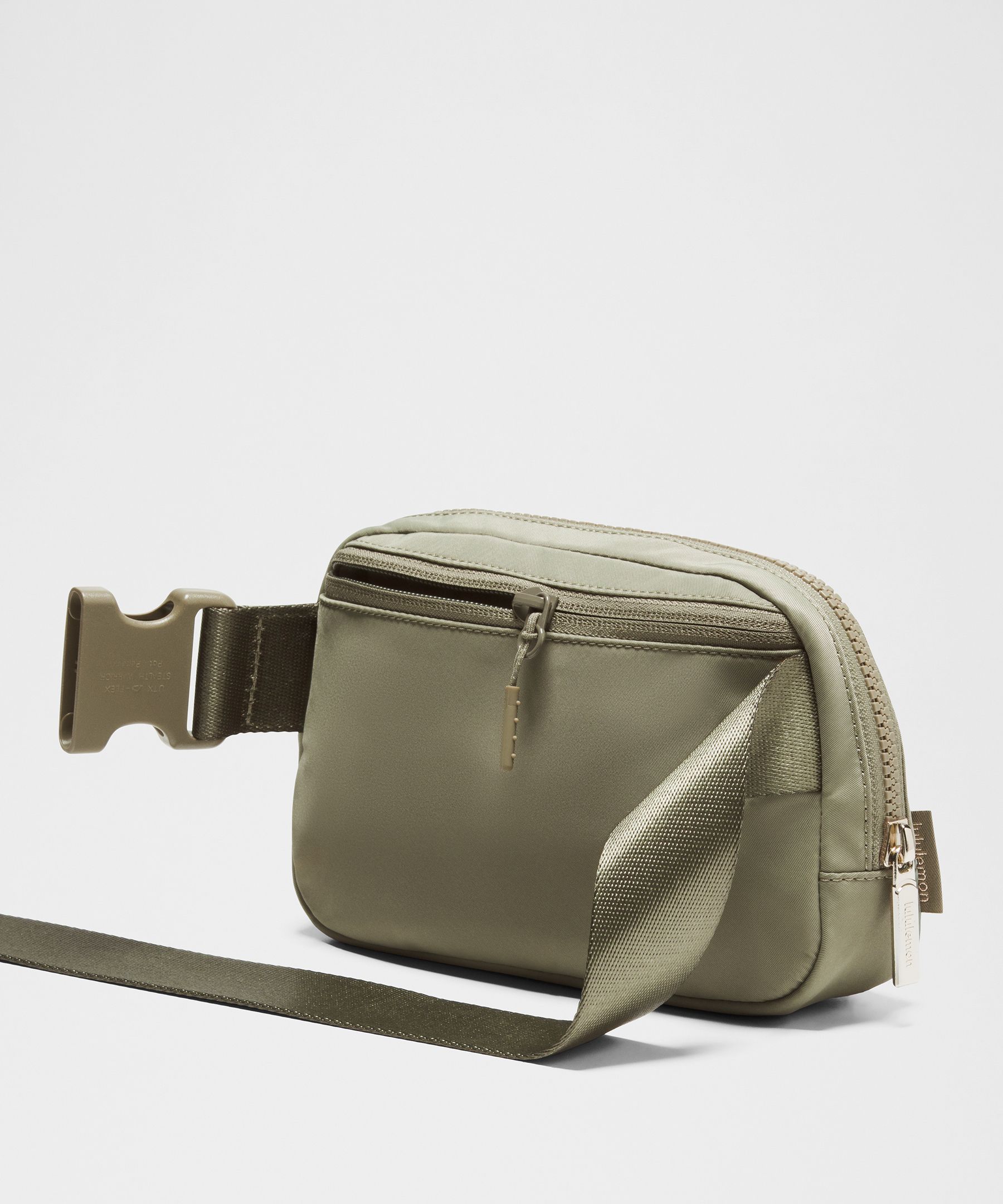 Lululemon Everywhere Belt Bag 1l