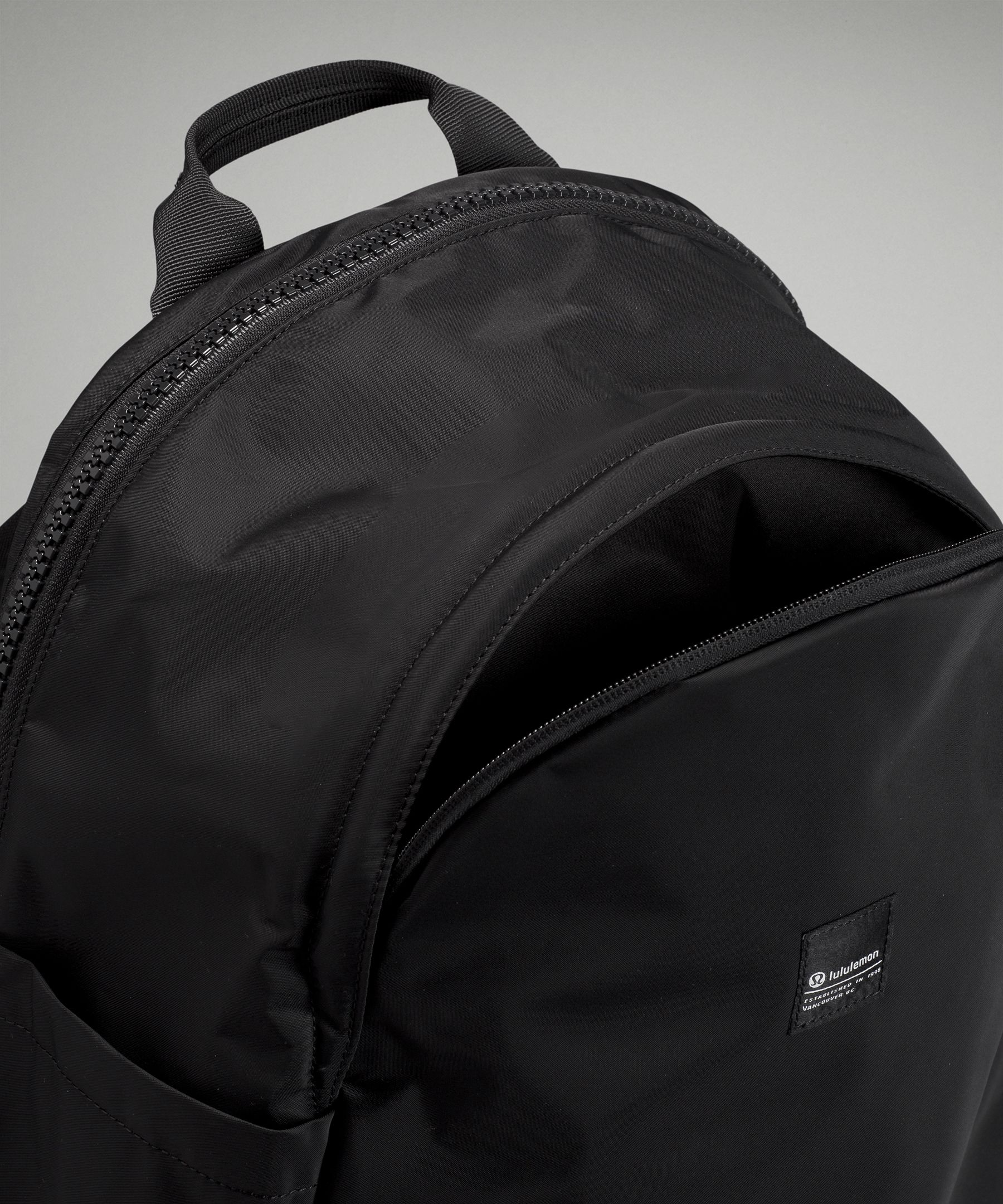 all day essentials backpack lululemon