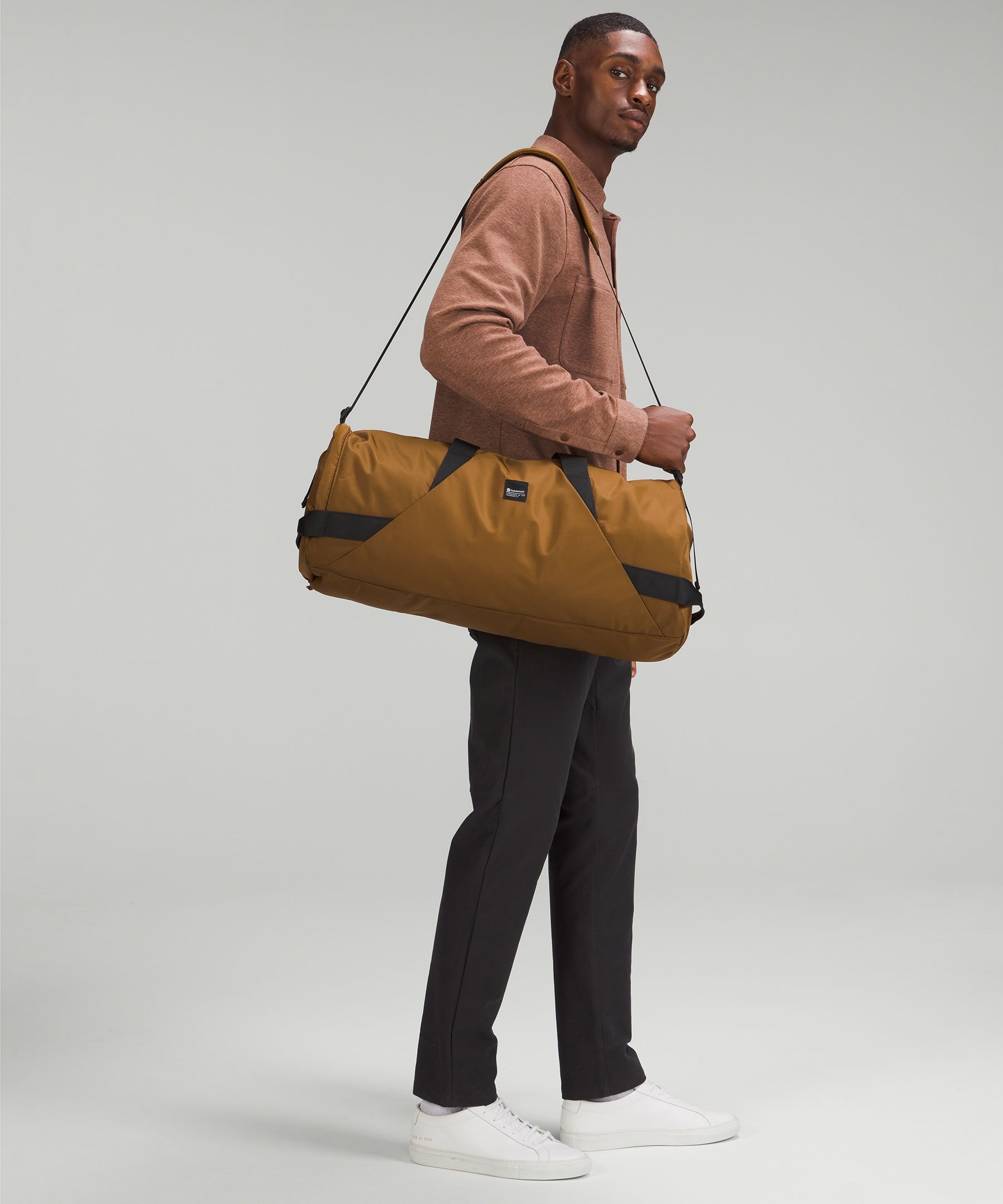 All Day Essentials Duffle Bag 32L | バッグ | Lululemon JP