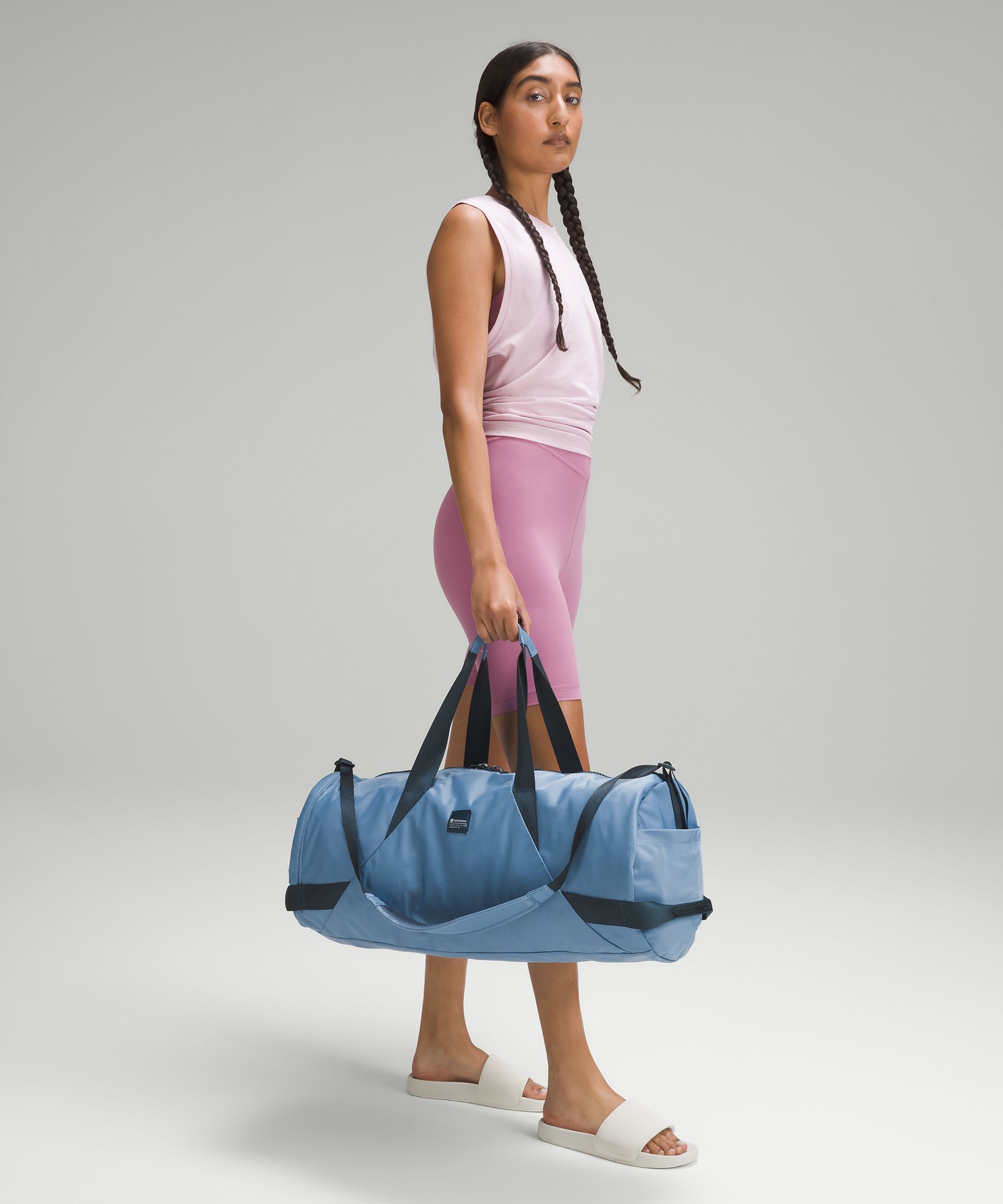 Lululemon duffle bag online womens