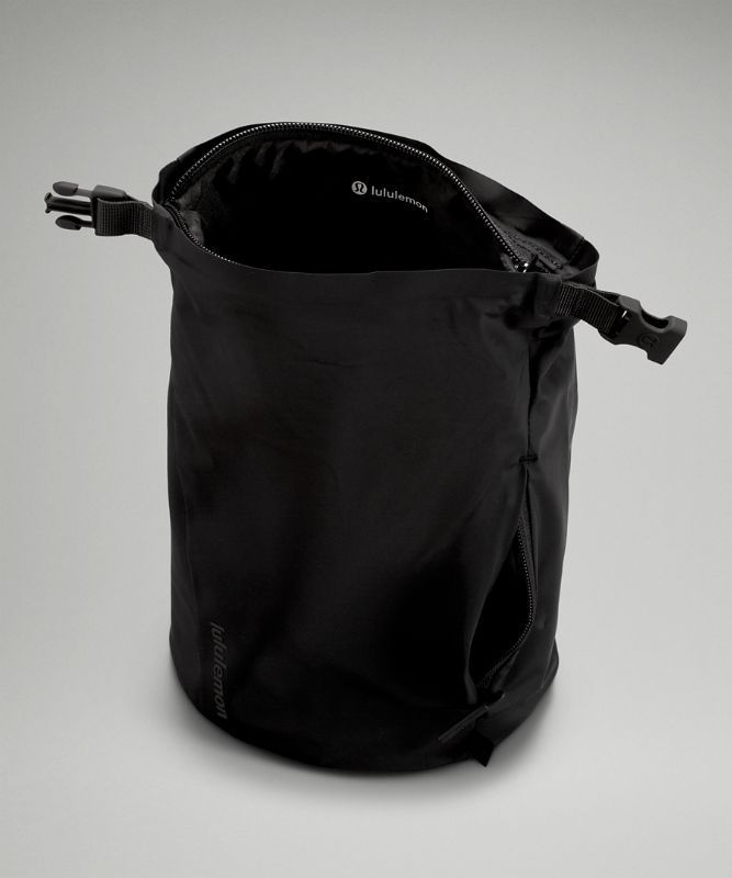 Roll-Top Crossbody Bag 3L