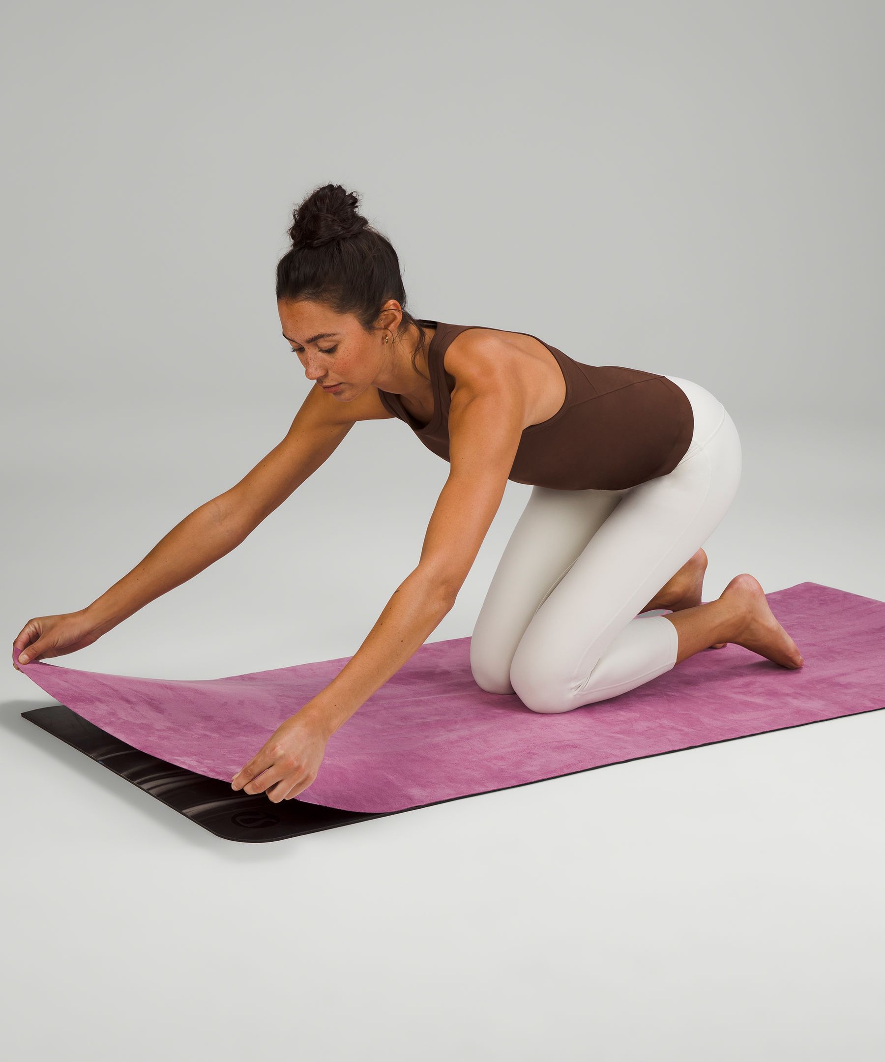 Lululemon yoga store mat towel