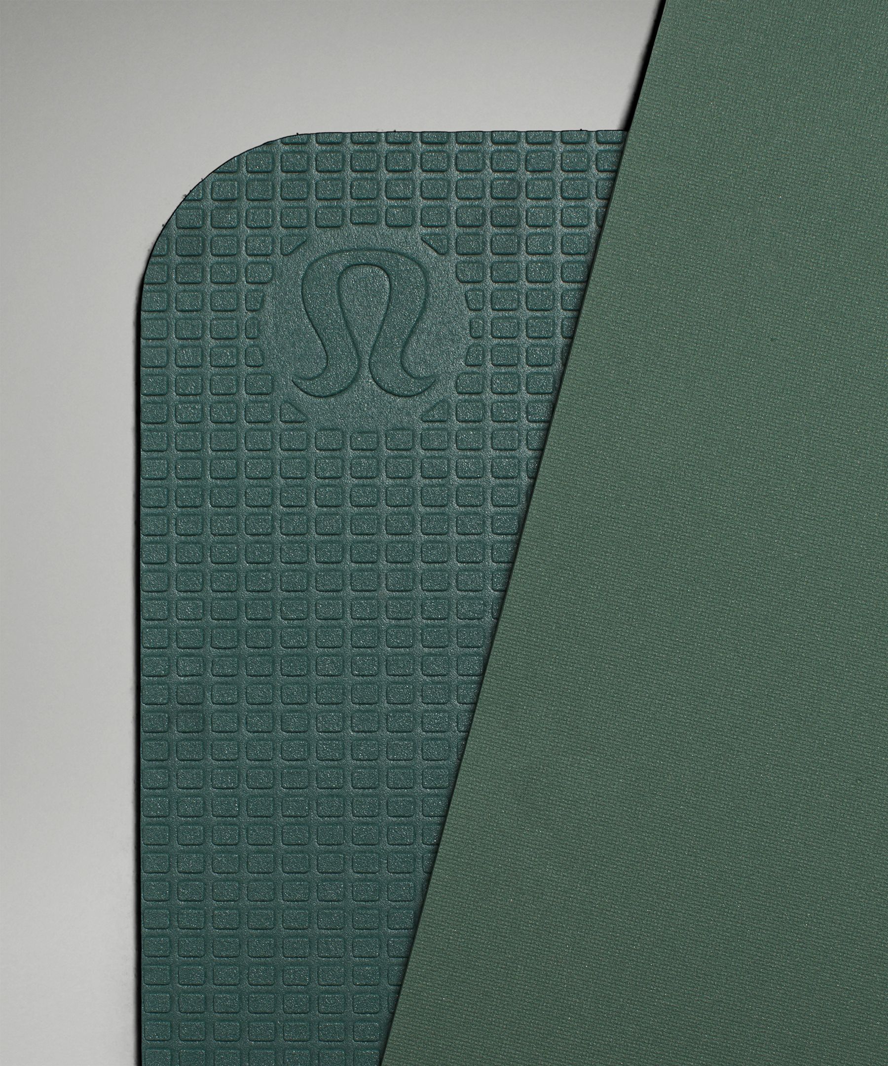LIGHTWEIGHT MAT