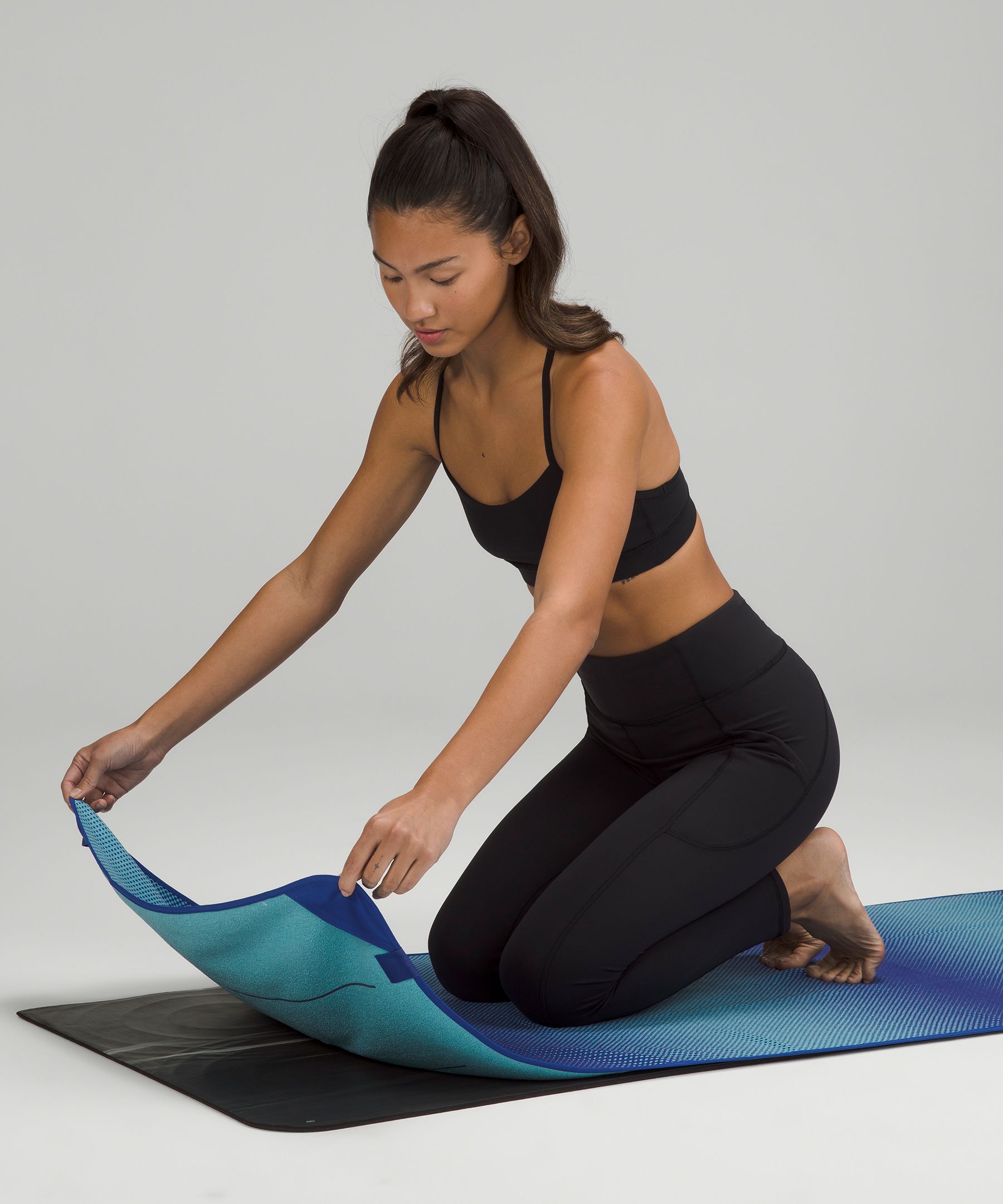 Yoga Mat Towel with Grip lululemon Hong Kong SAR