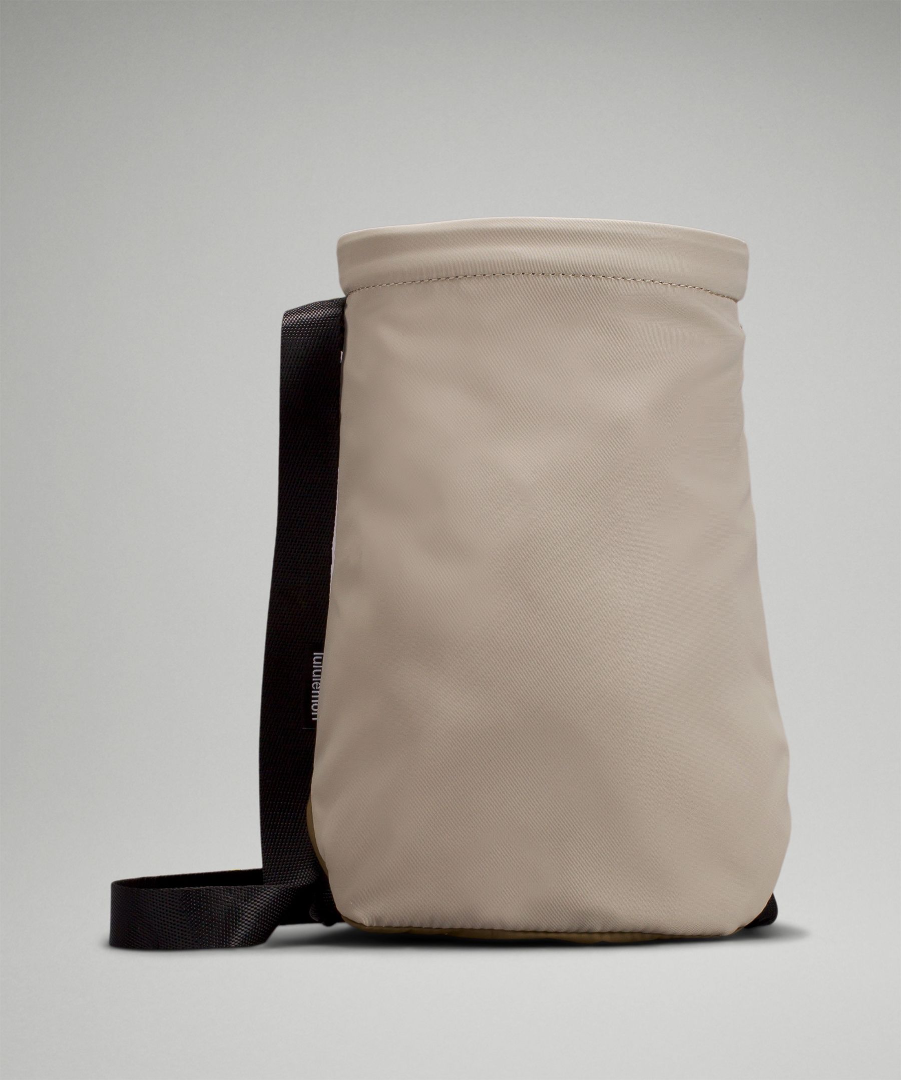 NEW lululemon Water Bottle Crossbody Bag Available in 5 Colors