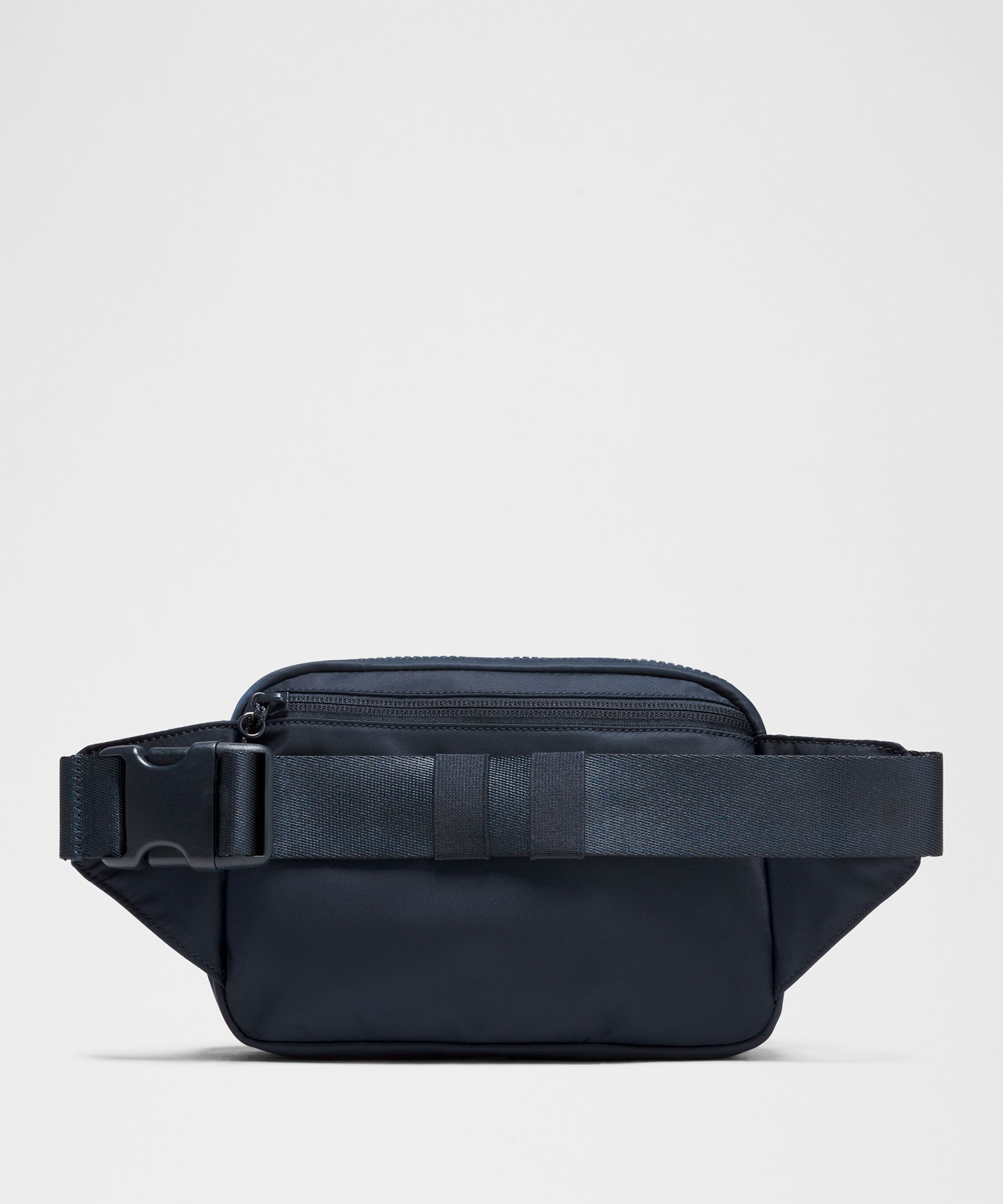 lululemon belt bag black sherpa