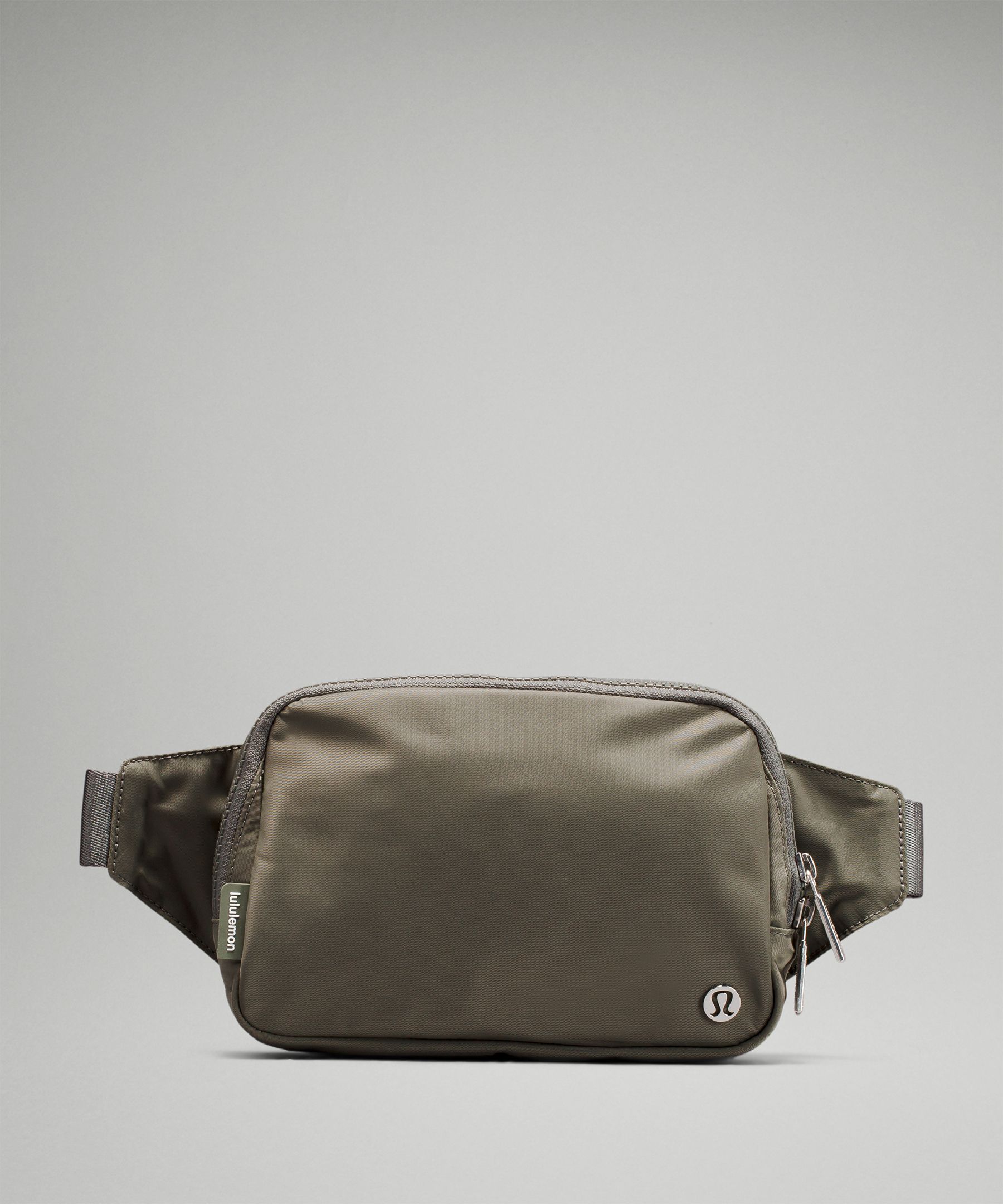 Lululemon Everywhere Belt Bag Black Adjustable Crossbody Purse Authentic  NEW