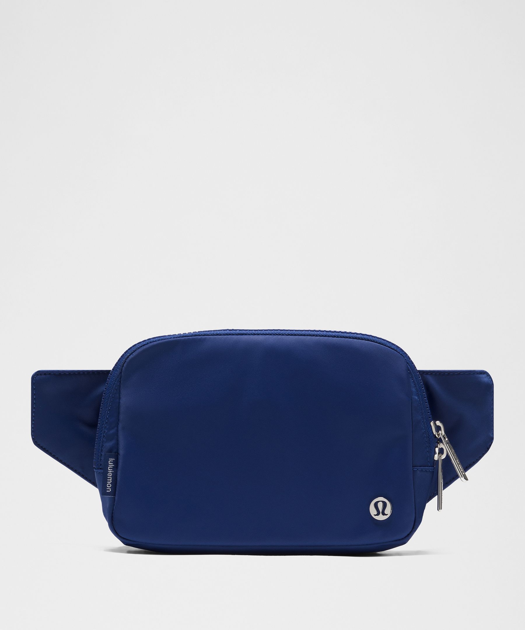 lululemon – Everywhere Belt Bag Large 2L – Color Blue/Silver