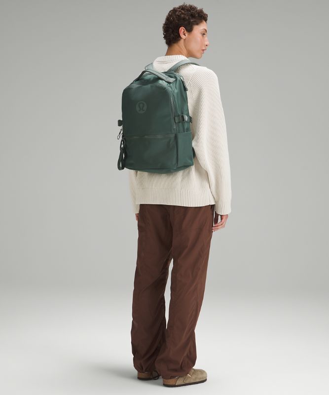 New Crew Backpack 22L