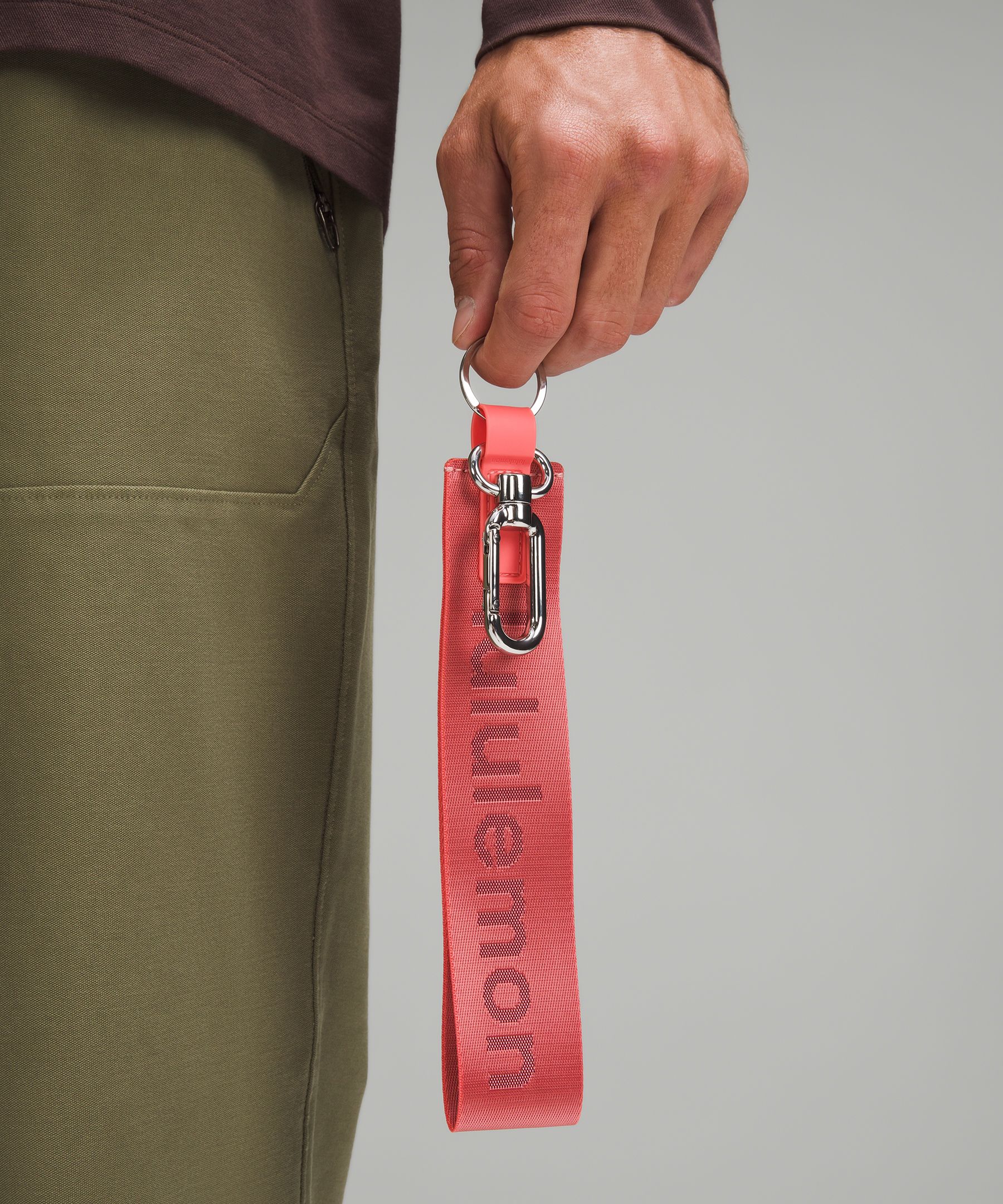 Lululemon keychain hot sale never lost