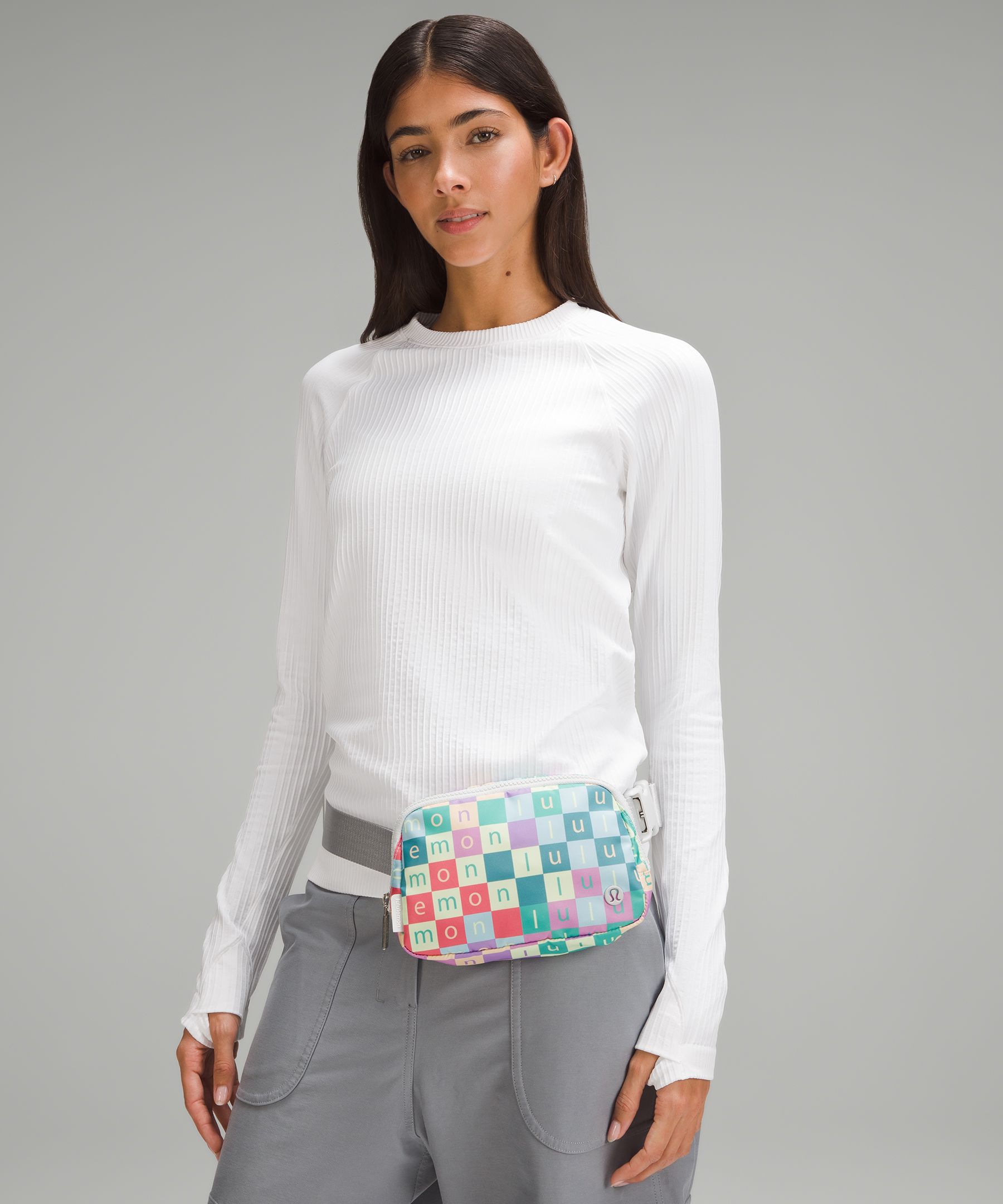 fanny packs are back, whether you like it or not