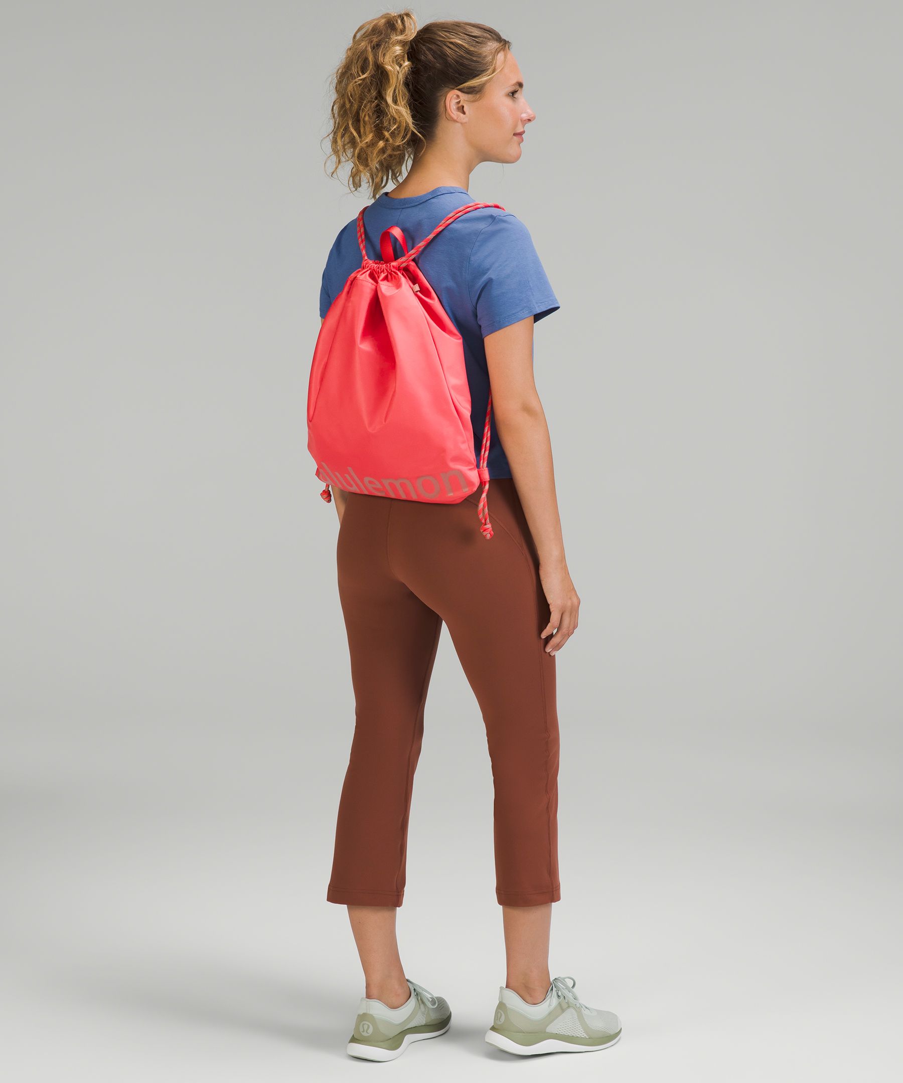 Women's ua essentials online sackpack