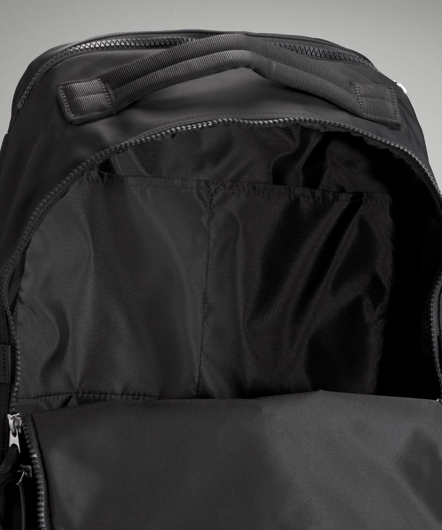 New Crew Backpack 22L | Bags | Lululemon FR