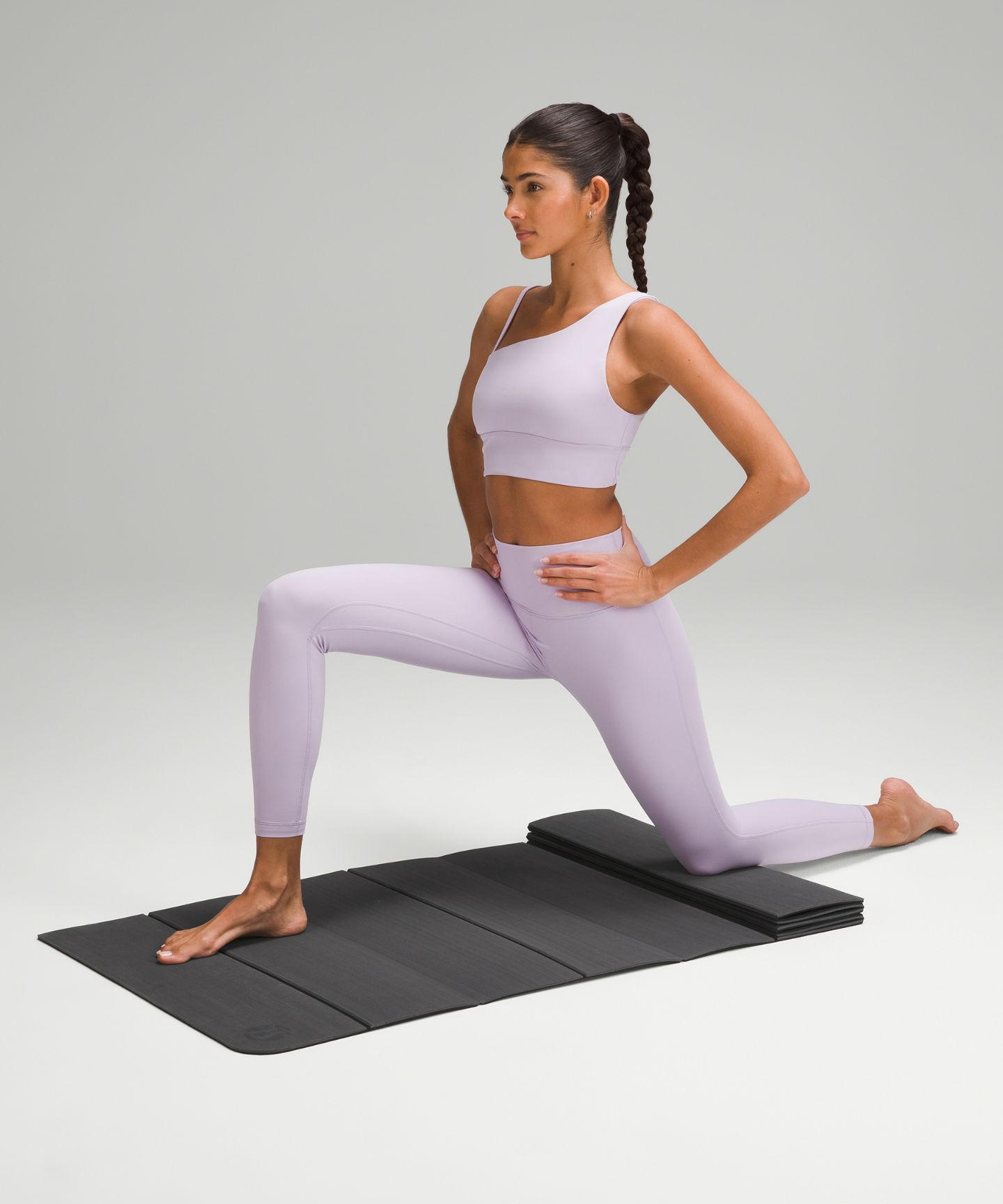 Складной коврик для йоги Lululemon The Foldable Mat 6.5 мм, цвет: Серый / Чёрный — фото 6