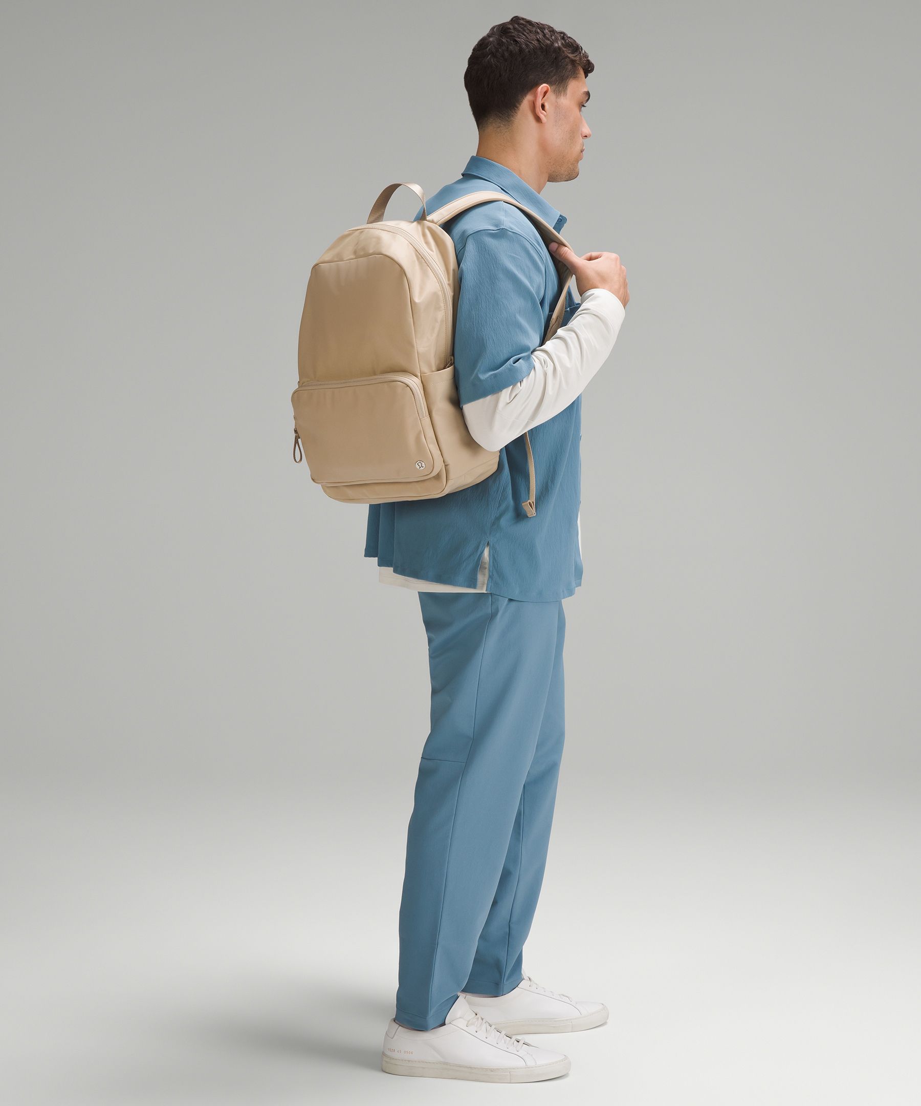 Everywhere バックパック 22L | バッグ | Lululemon JP