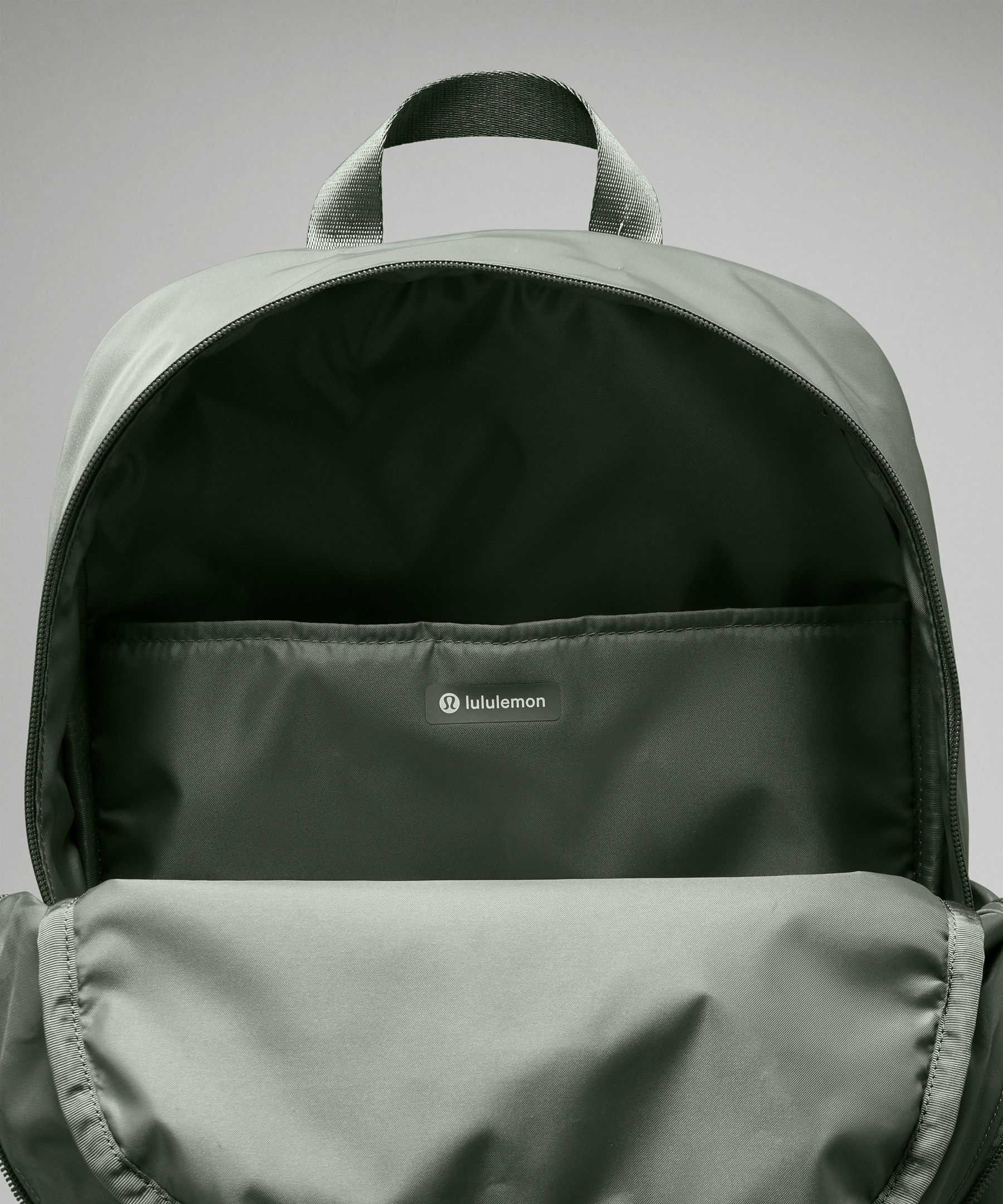 Everywhere バックパック 22L | バッグ | Lululemon JP