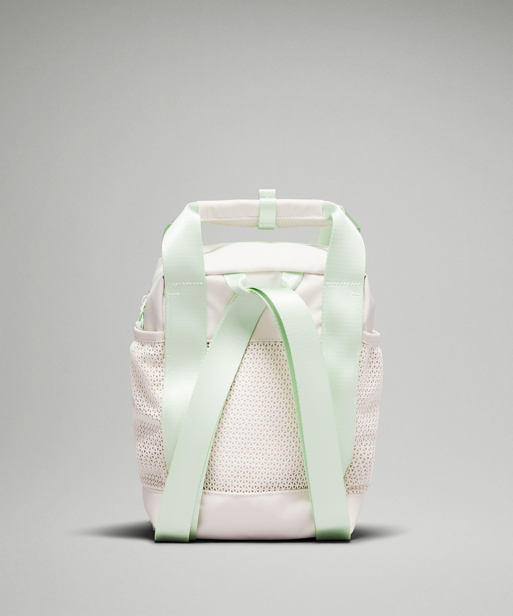 Mesh store mini backpack