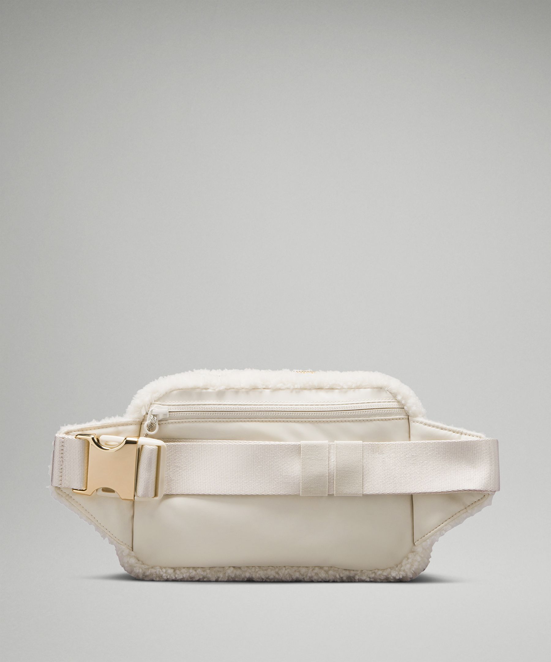 Lululemon Everywhere Fleece Belt Bag White - $50 (33% Off Retail) - From  Chloe