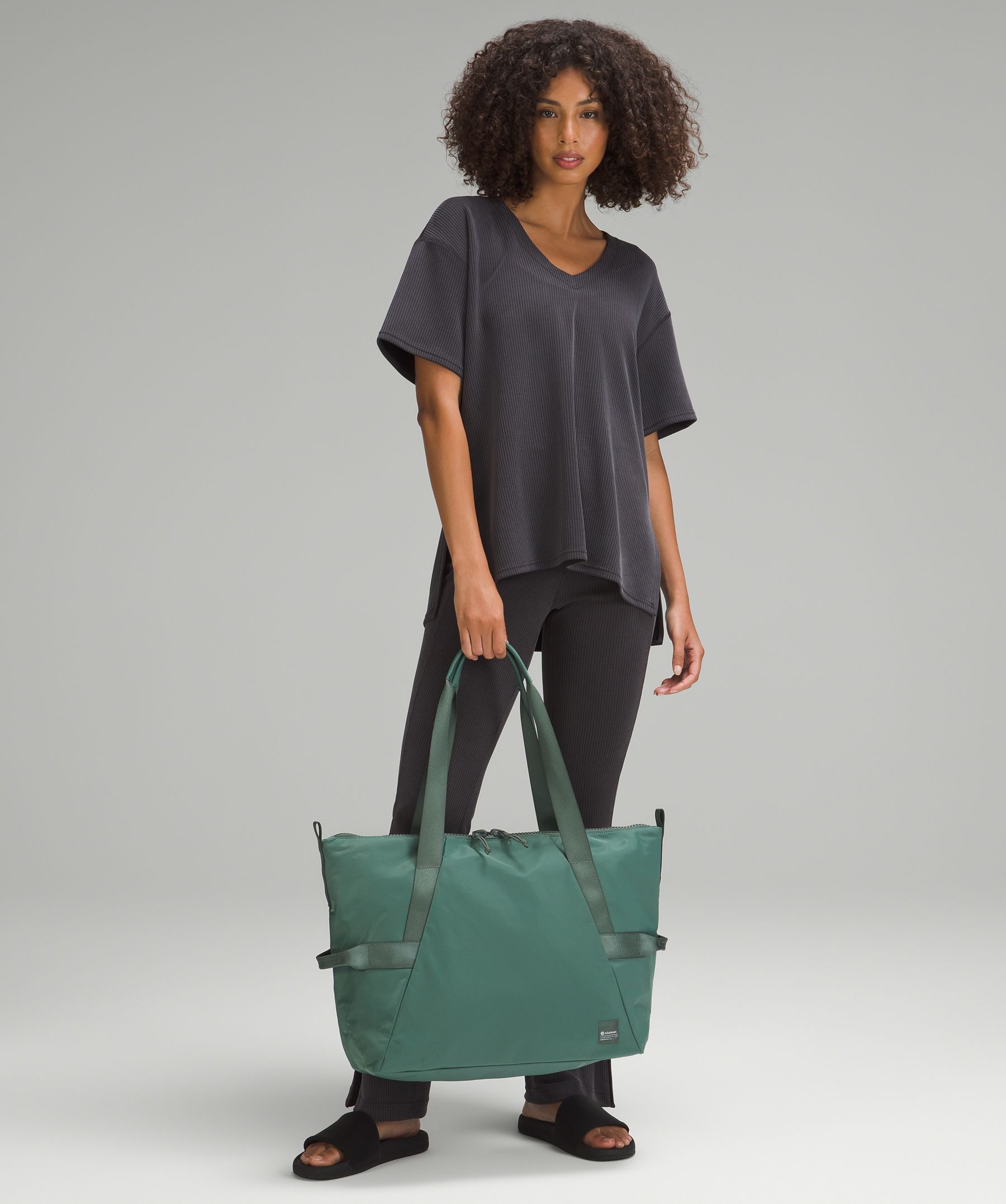 All Day Essentials Tote Bag 26L