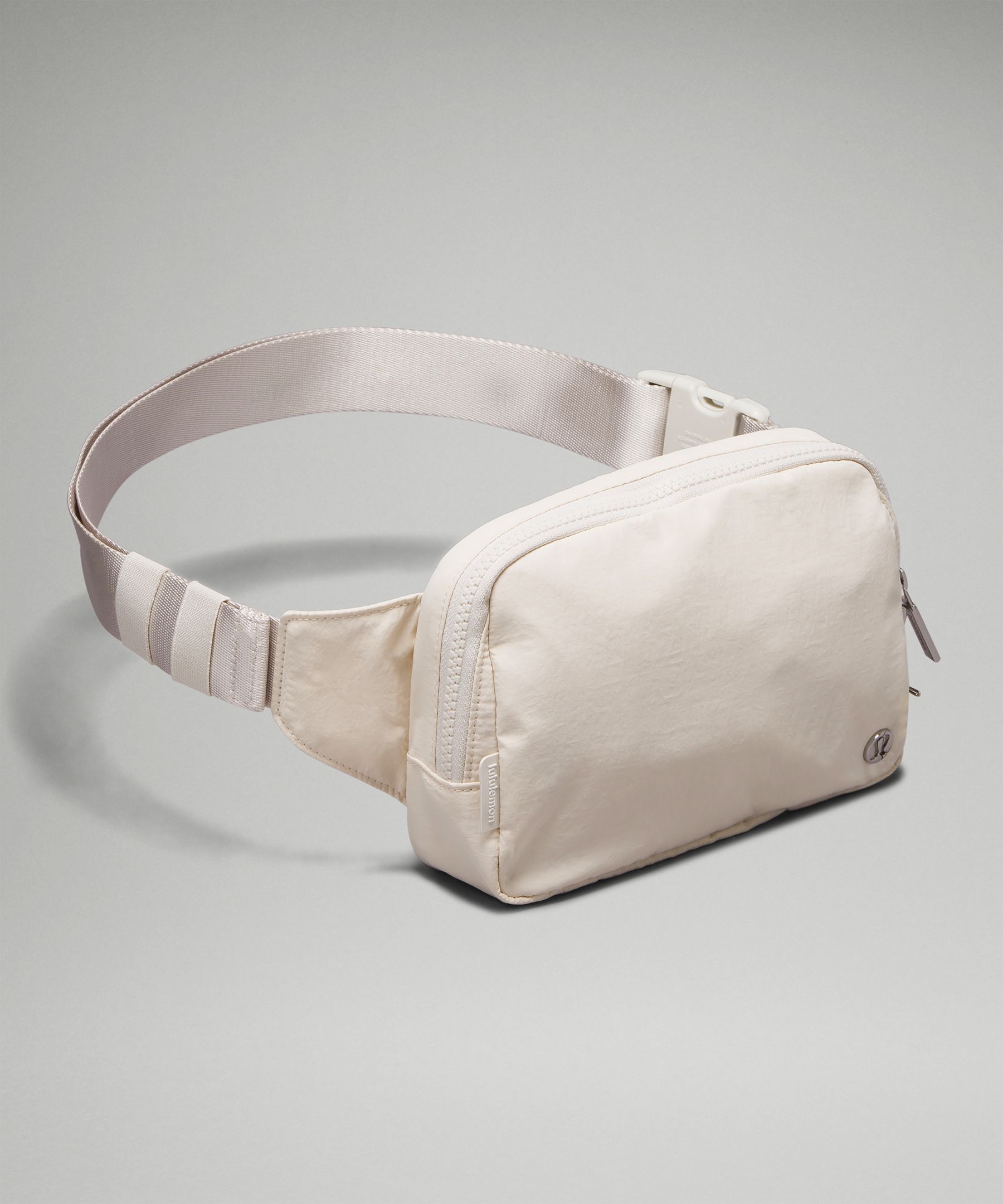 Everywhere Belt Bag Large 2L, Bags