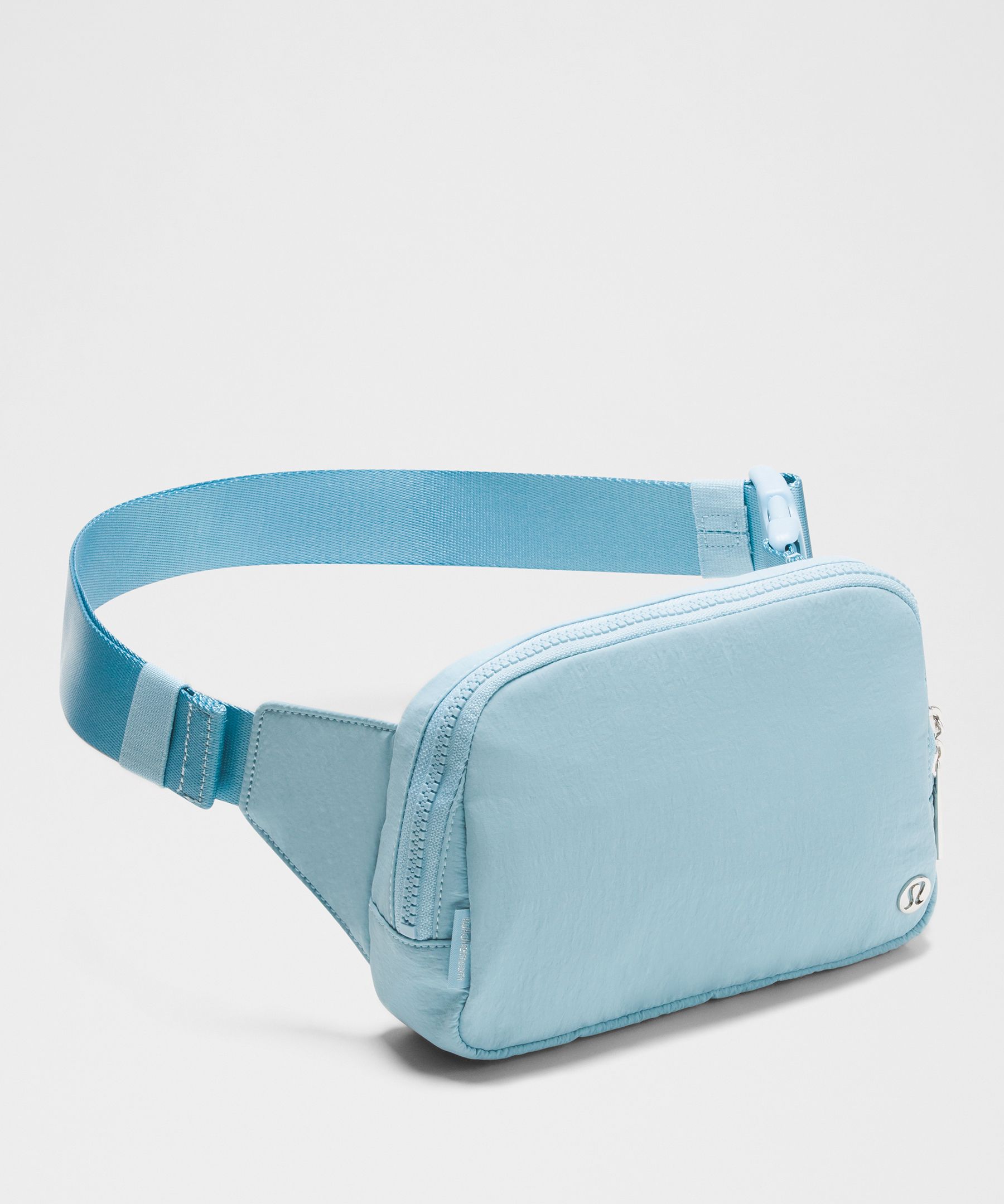 lululemon crossbody/belt bag Everywhere Wordmark Crossbody Belt 1L Designed for Casual lululemon Everywhere Belt Bag Large
