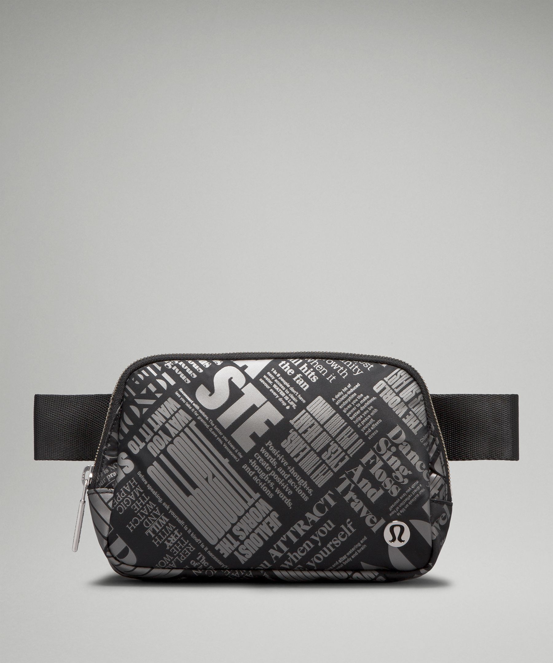 Everywhere Belt Bag 1L *Manifesto Print