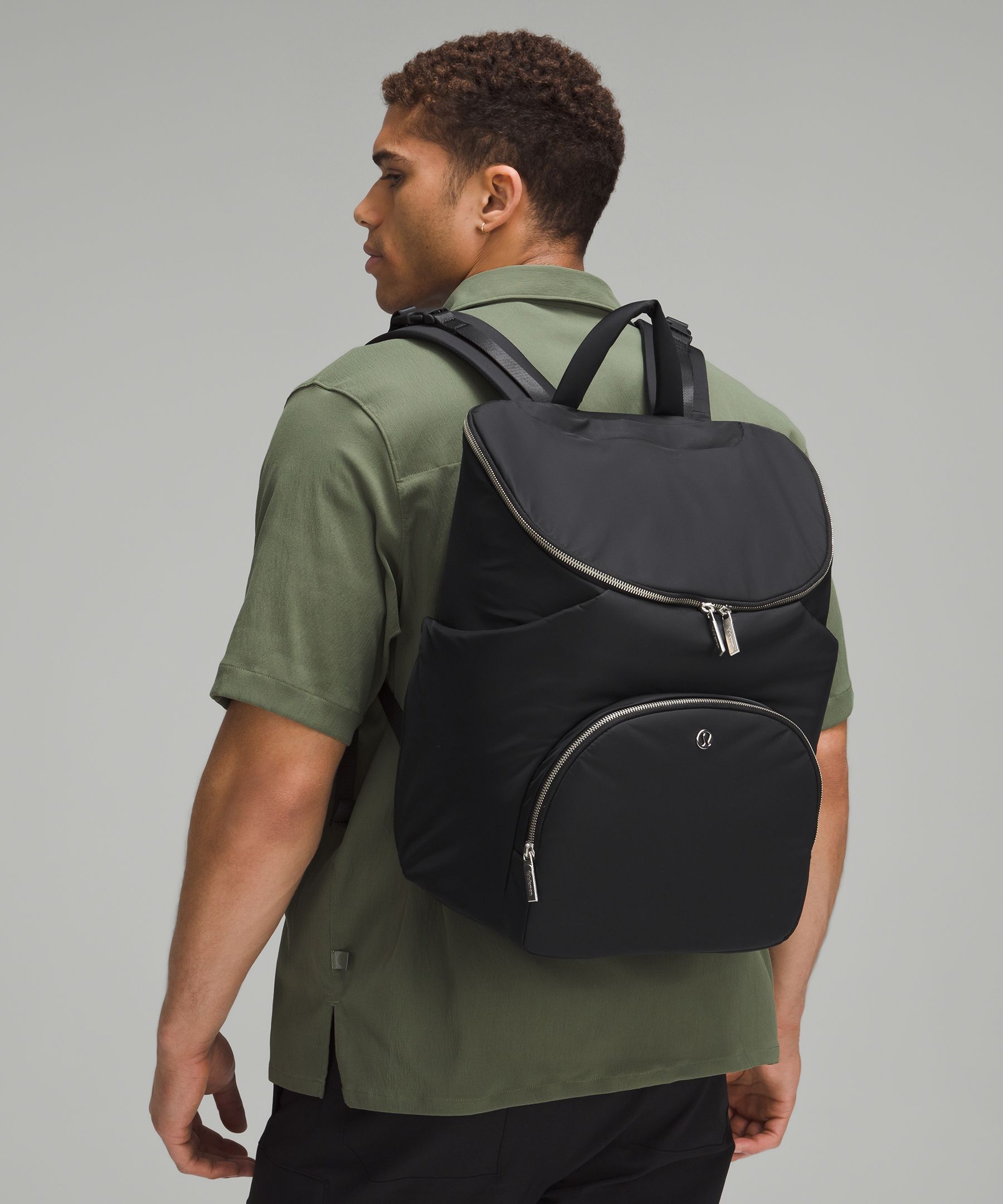 lululemon new parent backpack 17l