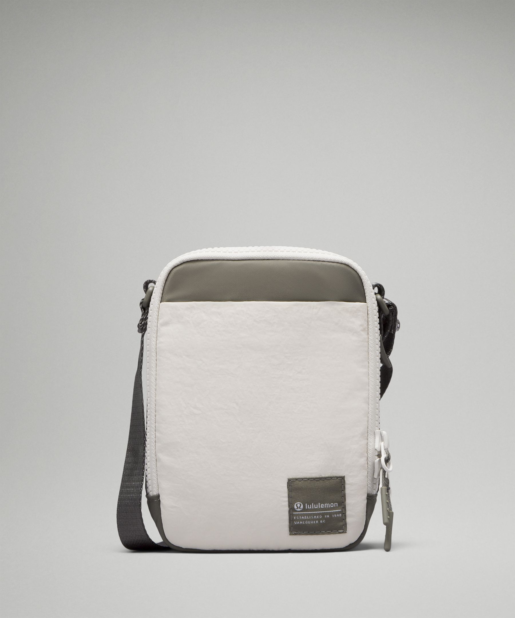 Lululemon Easy Access Crossbody Bag 1.5L - Grey/White