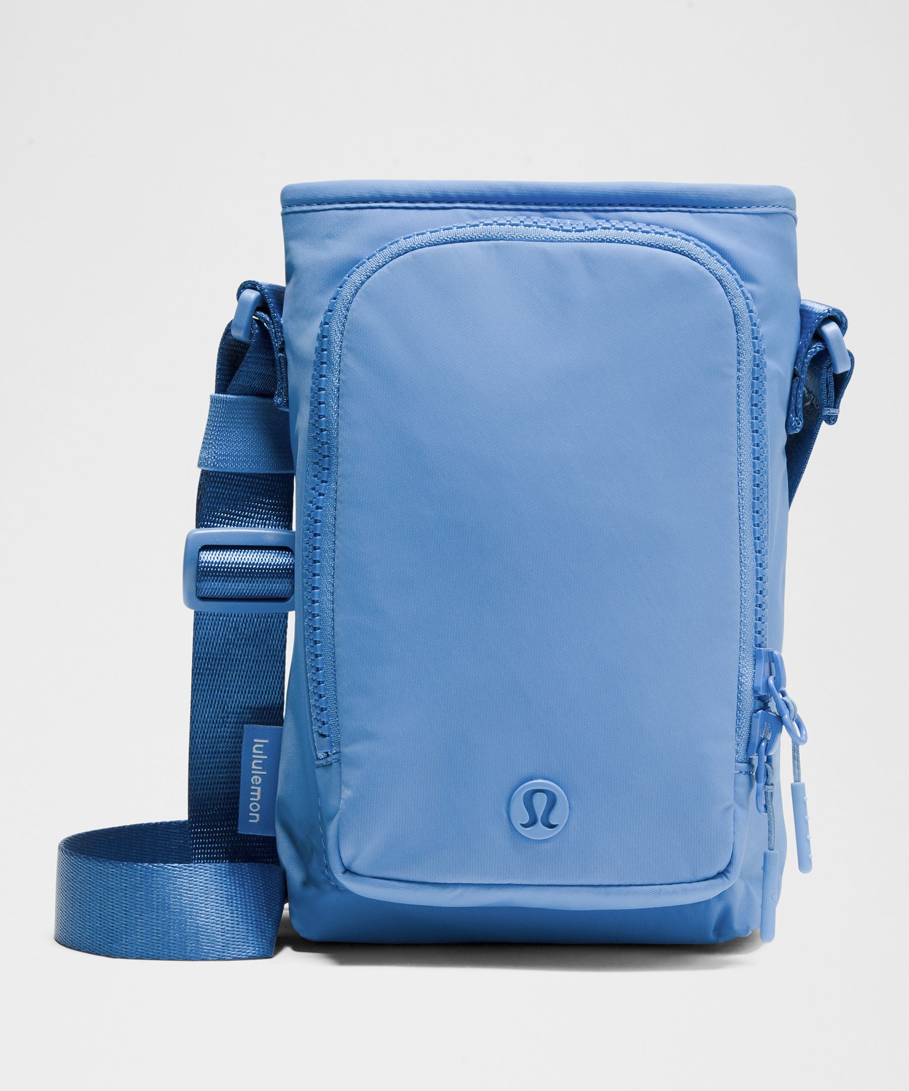 Water Bottle Crossbody with Front Pocket 2L - Blue