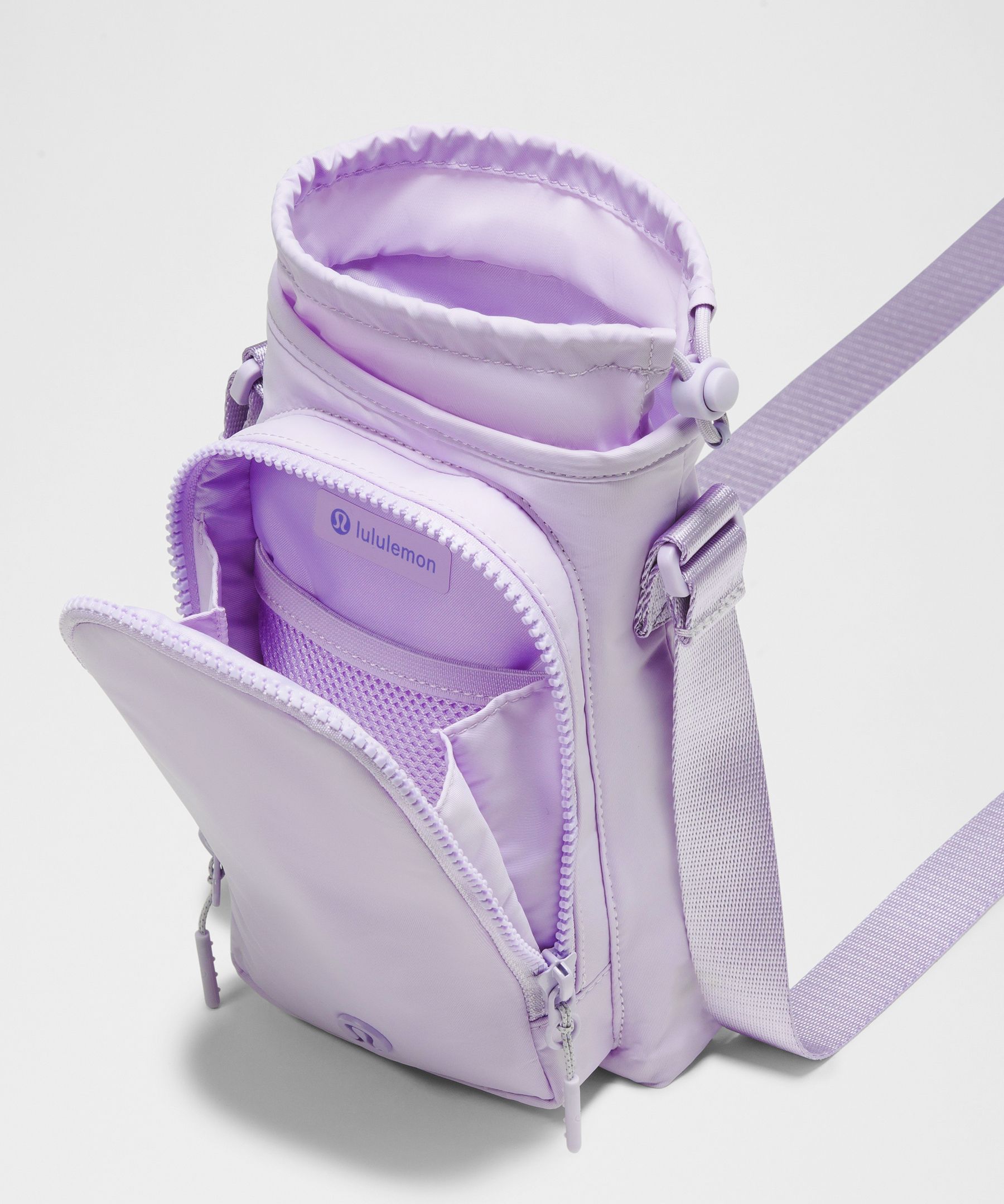 Lululemon - Water Bottle Crossbody With Front Pocket 2l - Purple/lavender Frost