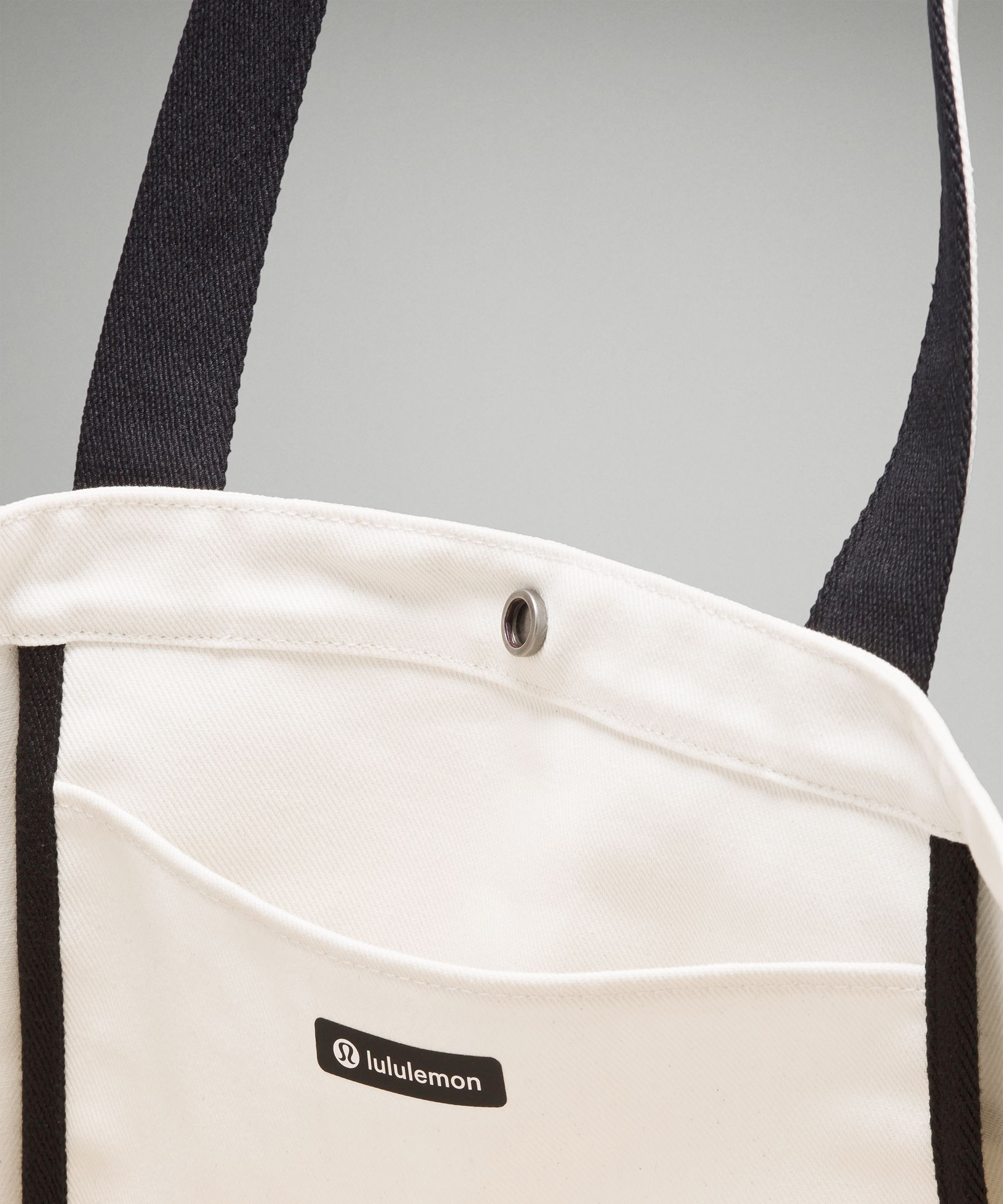 LULULEMON Daily Multi-Pocket Tote Bag 20L #lululemon #lululemonhaul, Lululemon Tote Bag