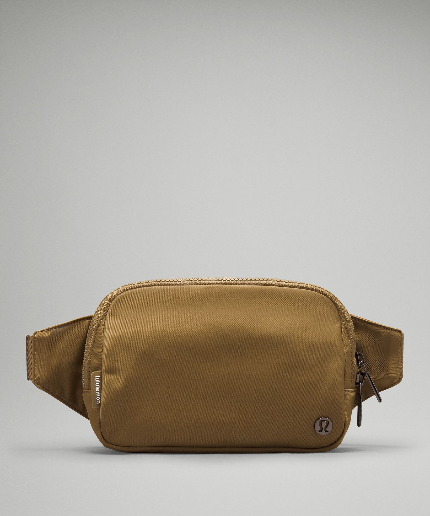 Lululemon Everywhere Belt Bag  Plus Size Body 16-18 (Apple Shape) 