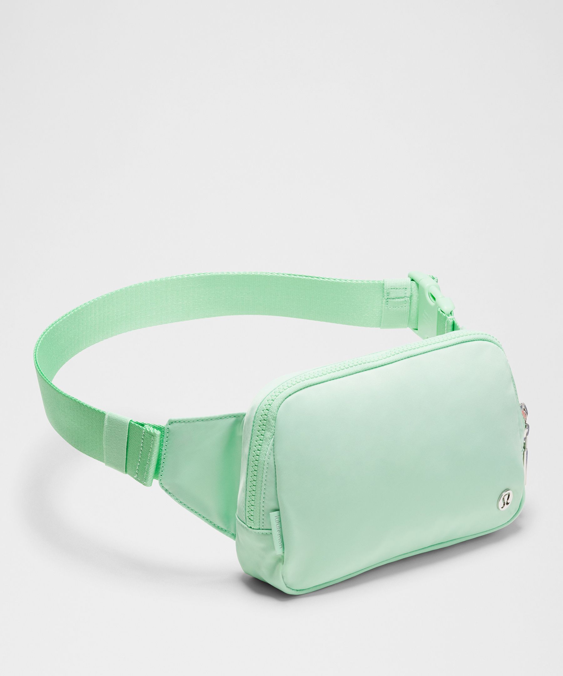 Lululemon - Everywhere Belt Bag Large With Long Strap 2l - Green/citra Lime