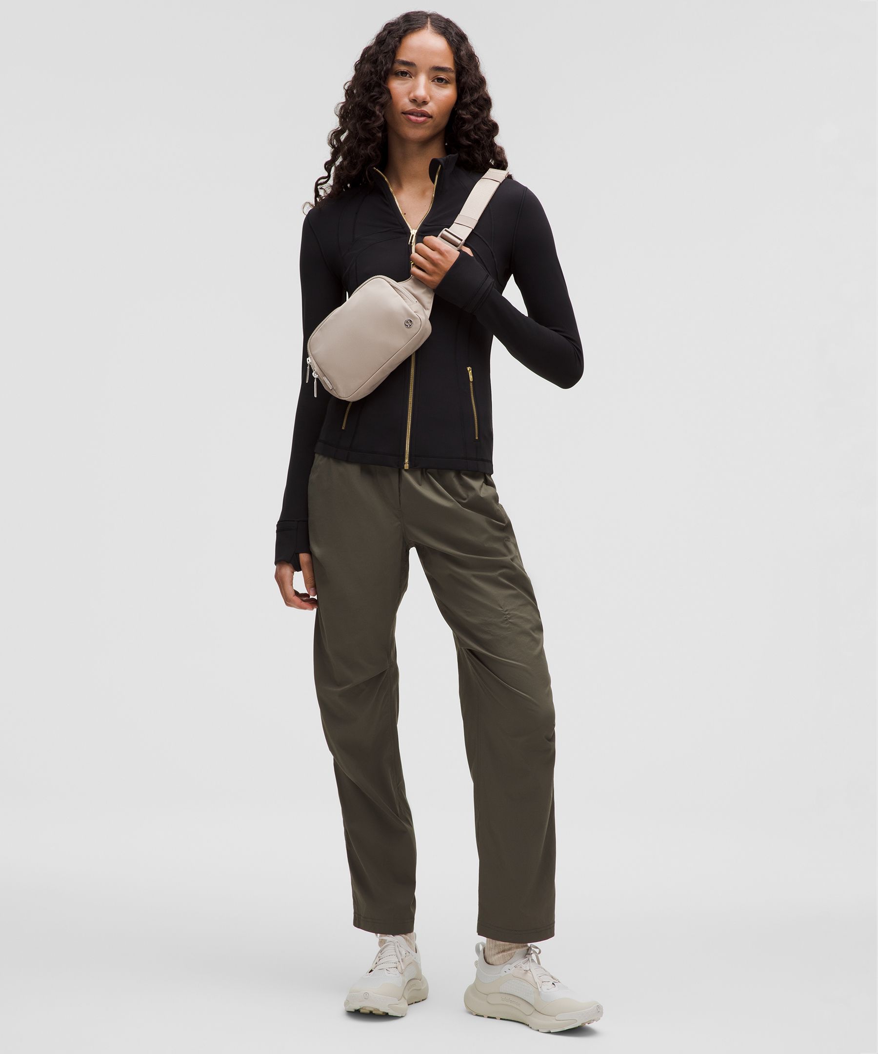LULULEMON LULULEMON - EVERYWHERE BELT BAG LARGE WITH LONG STRAP 2L - KHAKI,NEUTRAL/WARM ASH GREY 