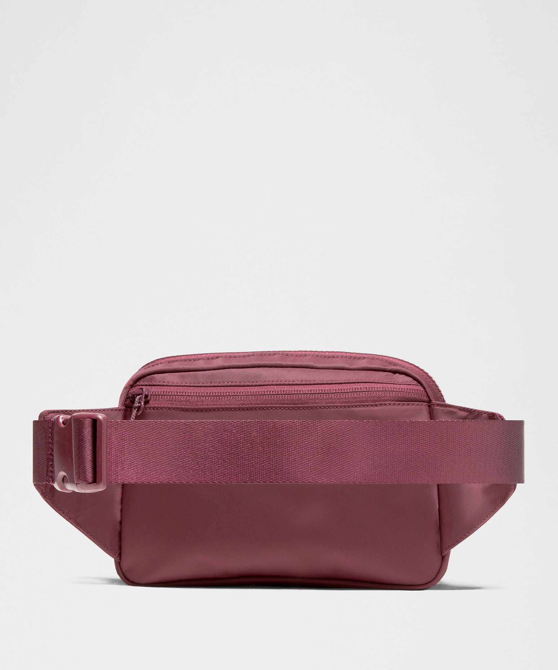 Everywhere Belt Bag Large with Long Strap 2L