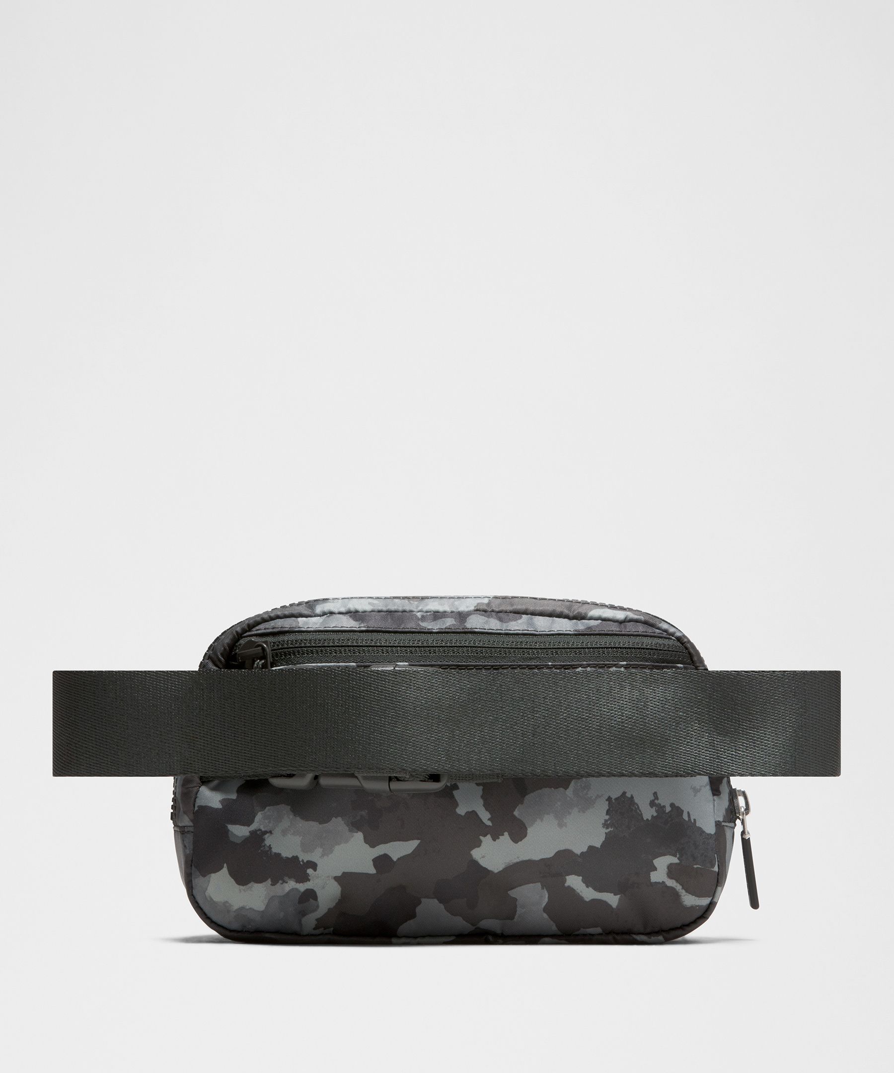 Lululemon Everywhere Belt Bag With Long Strap 1l