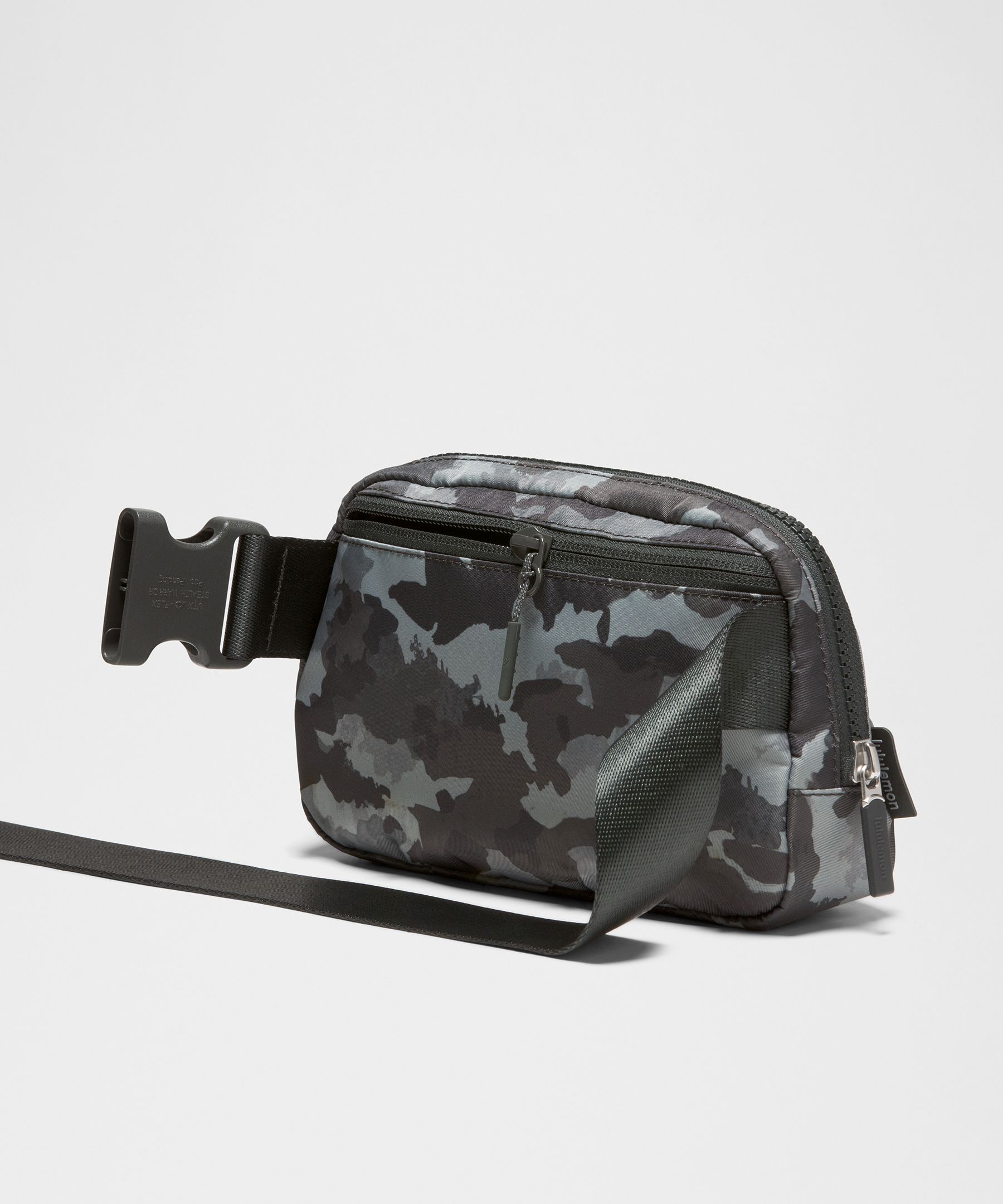 Lululemon Everywhere Belt Bag With Long Strap 1l