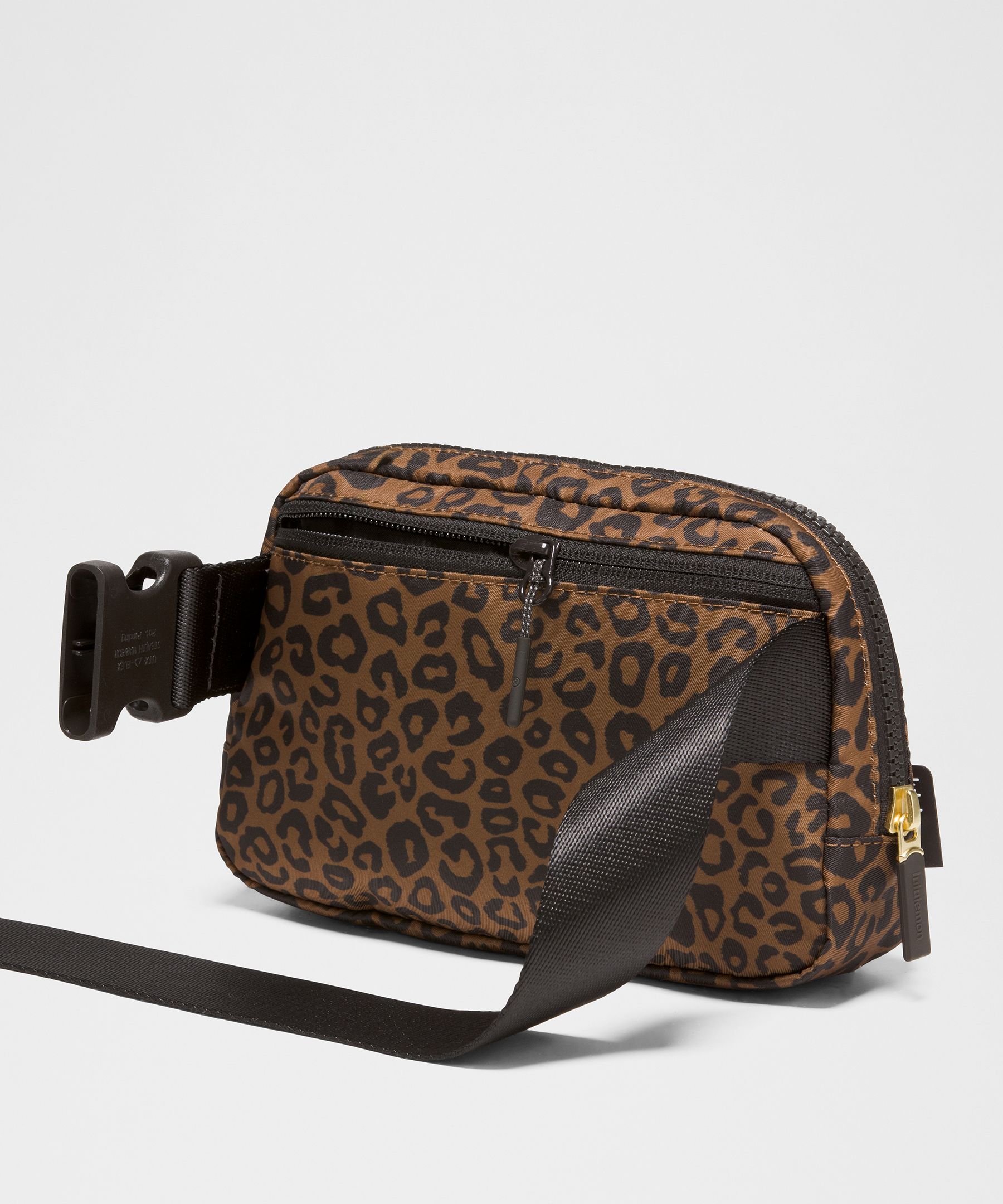 Lululemon Everywhere Belt Bag With Long Strap 1l